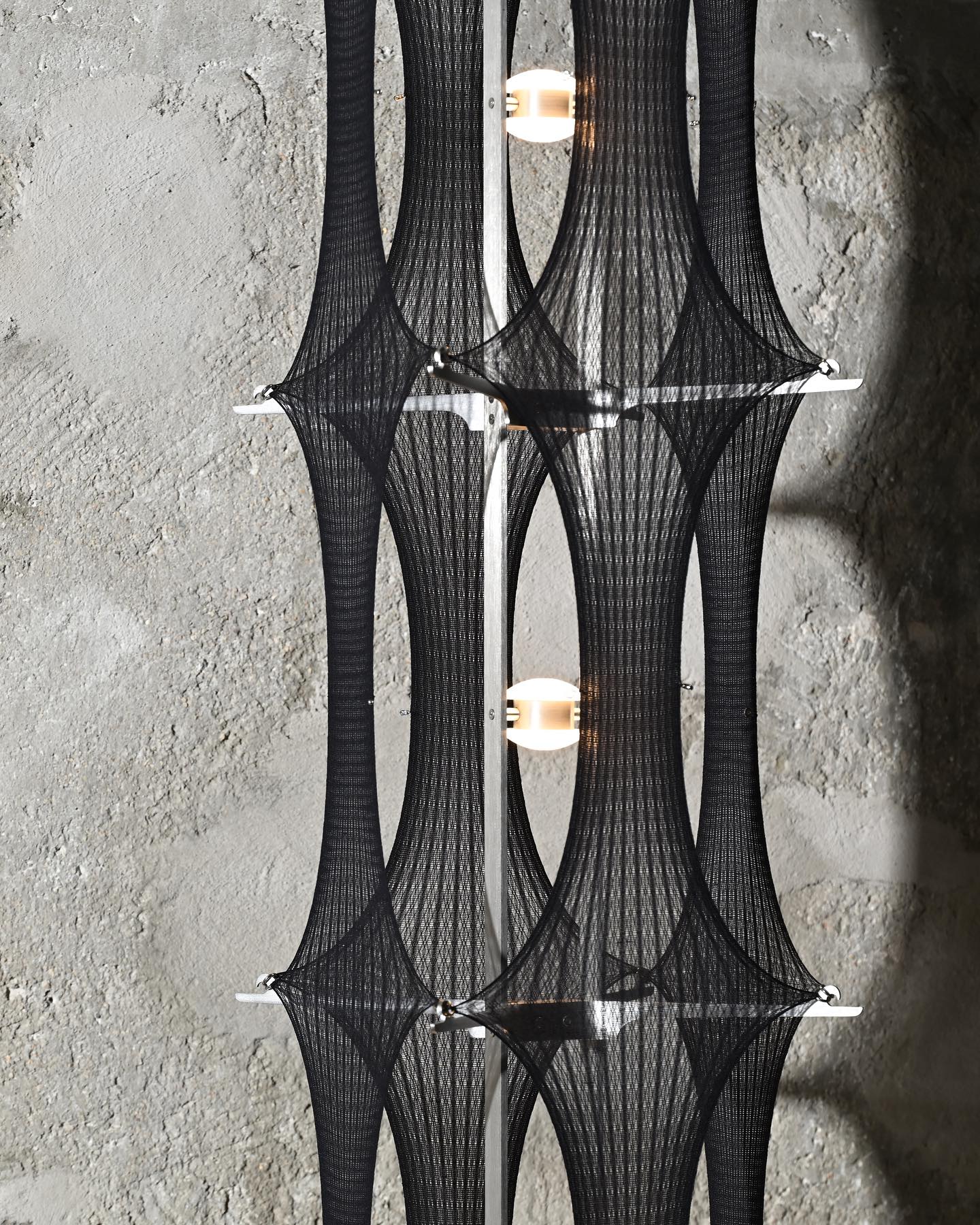 Noir Mesh Tower Floor Lamp - Image 7