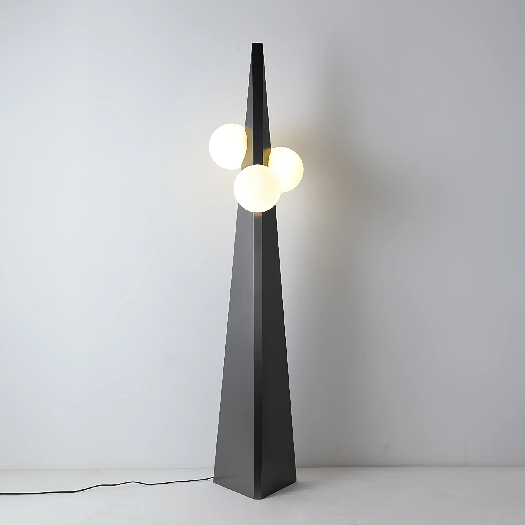 Noir Roy Floor Lamp - Image 24