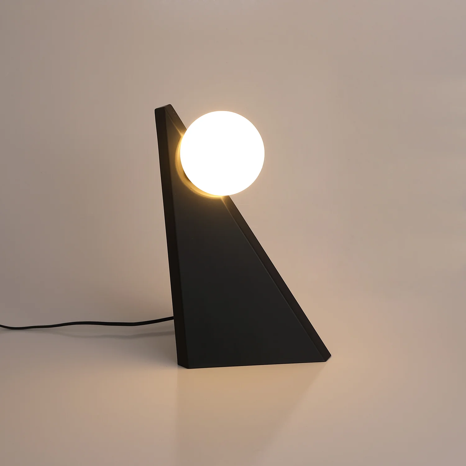 Noir Roy Table Lamp - Image 13