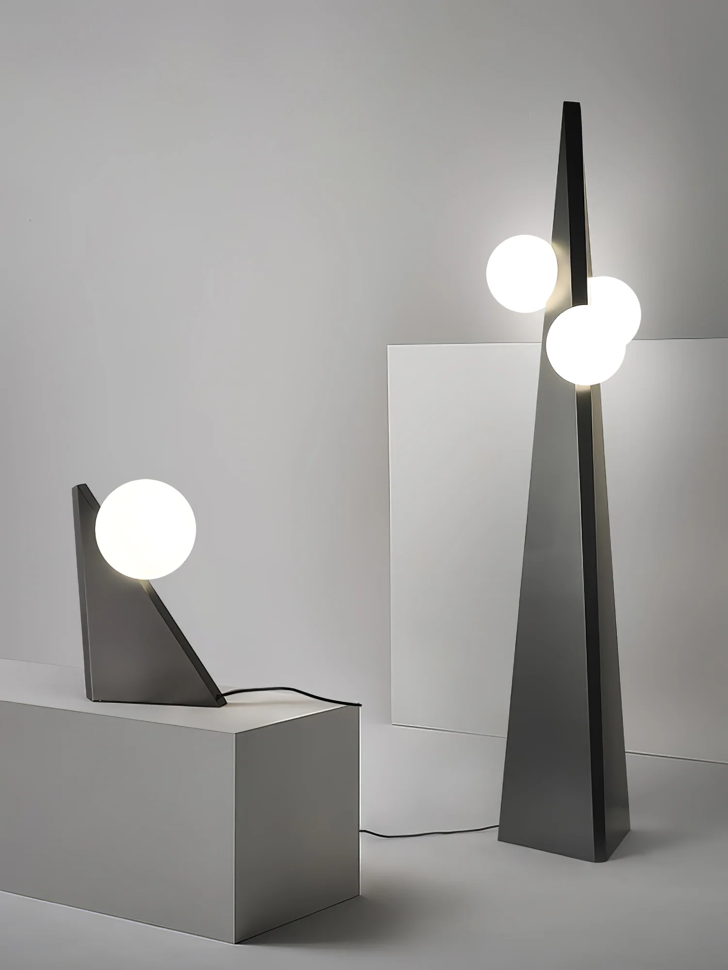 Noir Roy Table Lamp - Image 27