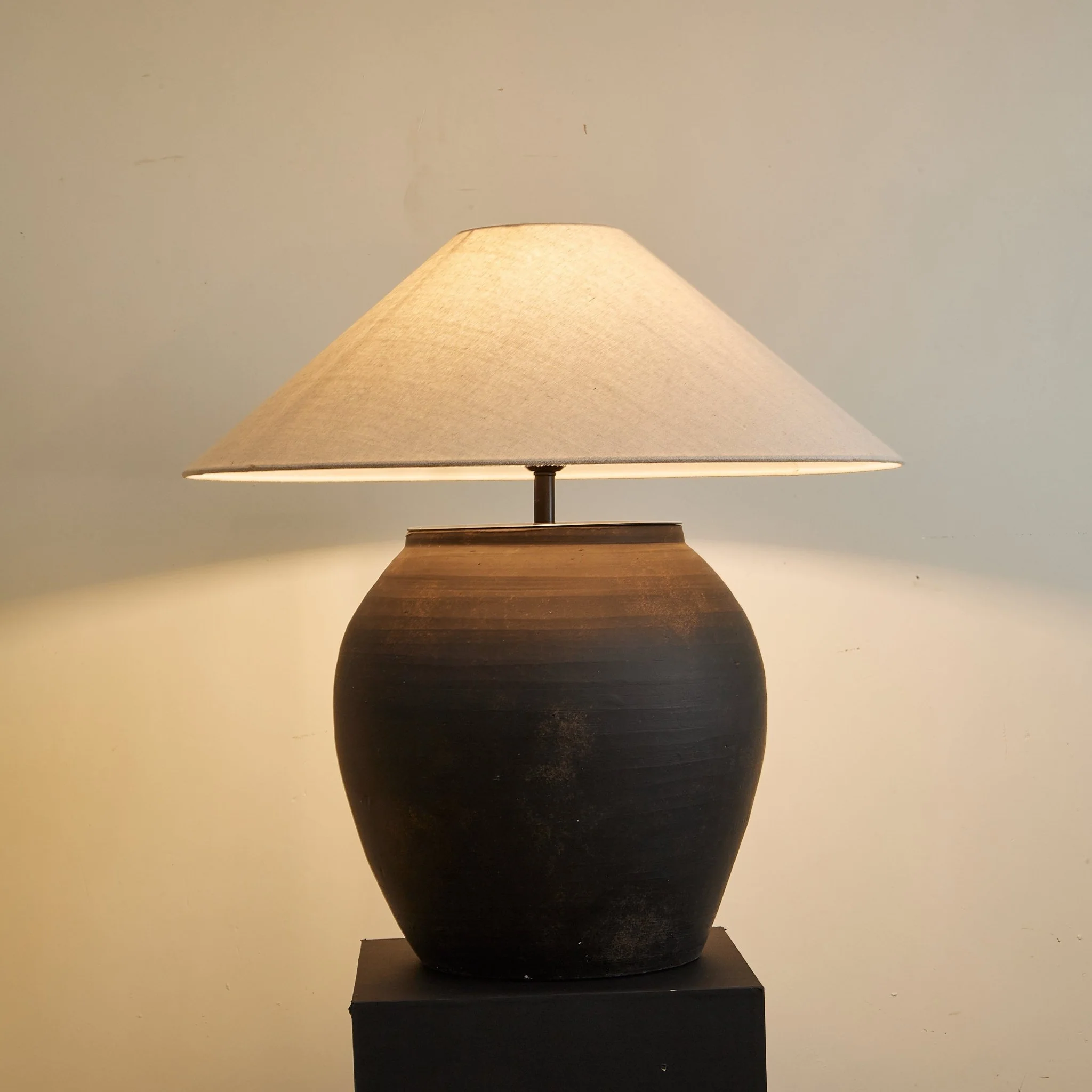 Noira Terracotta Table Lamp - Image 4
