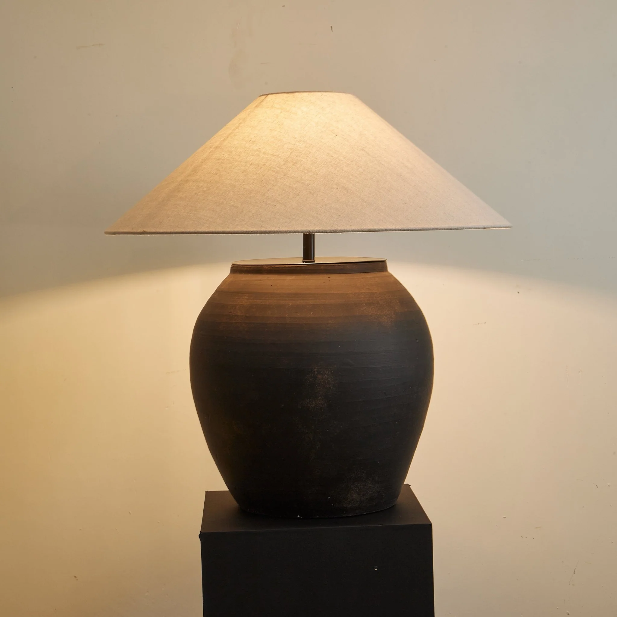 Noira Terracotta Table Lamp - Image 5