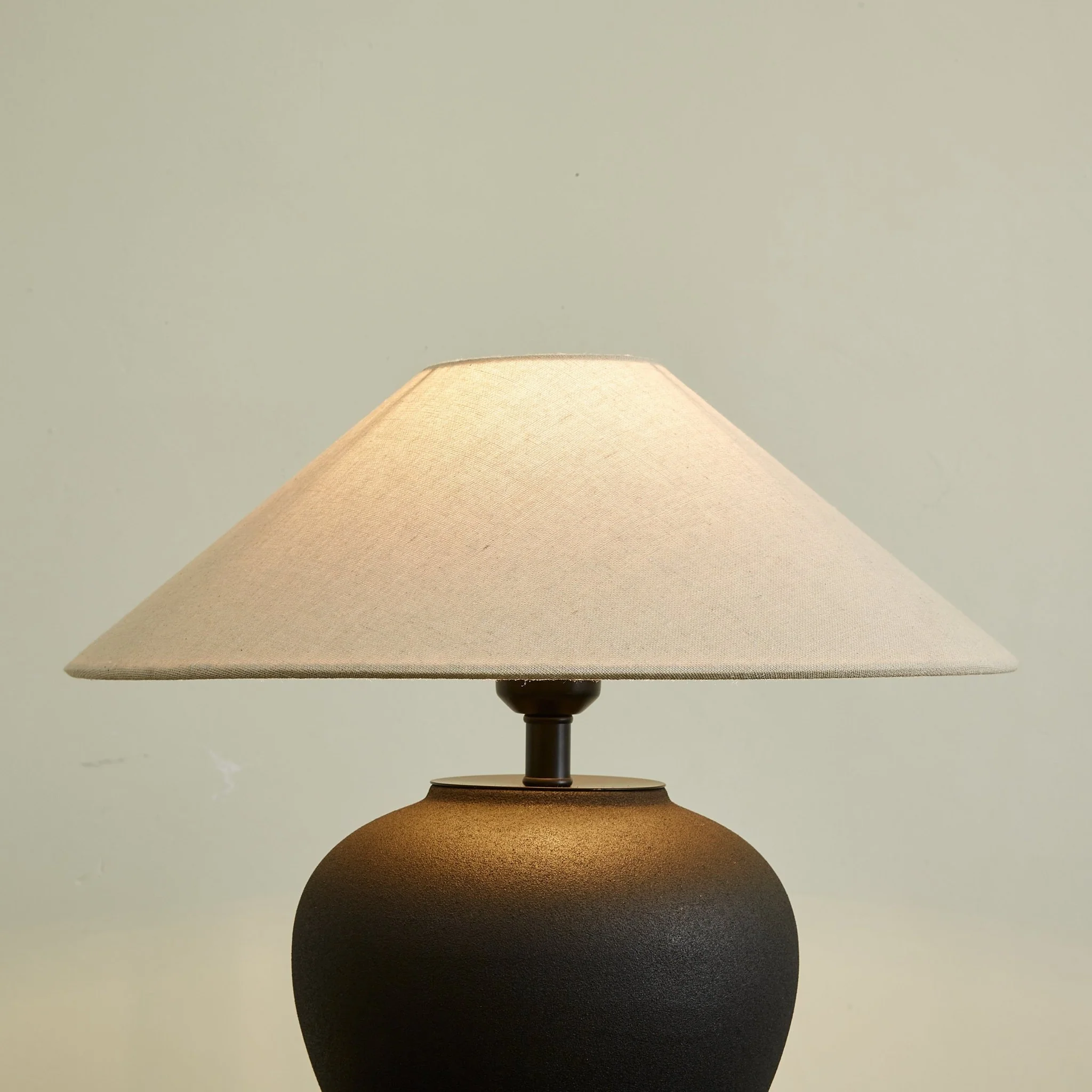 Noirveil Table Lamp - Image 8