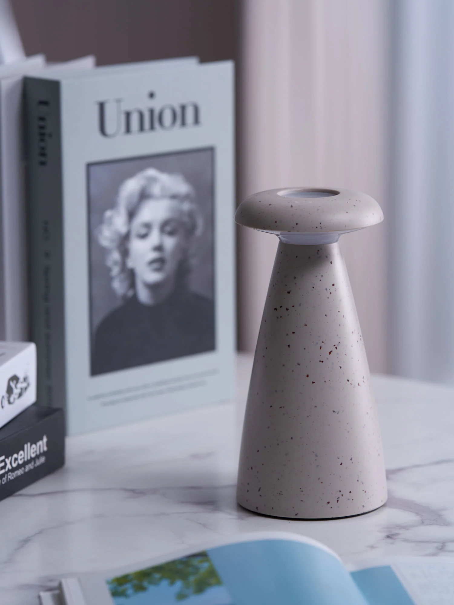 Noko Mushroom Rechargeable Table Lamp - Image 8
