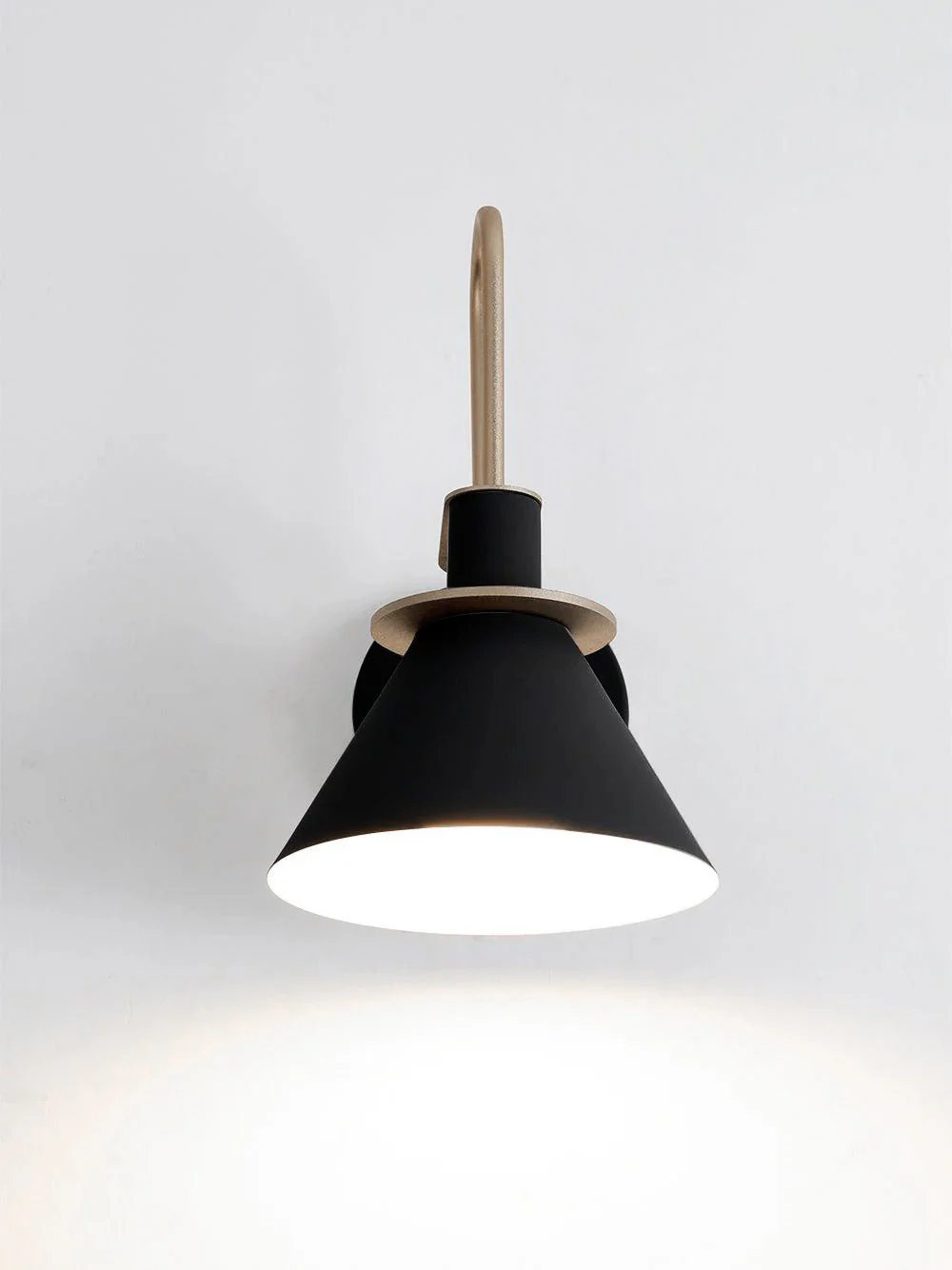 Nordic Metal Wall Sconce - Image 3