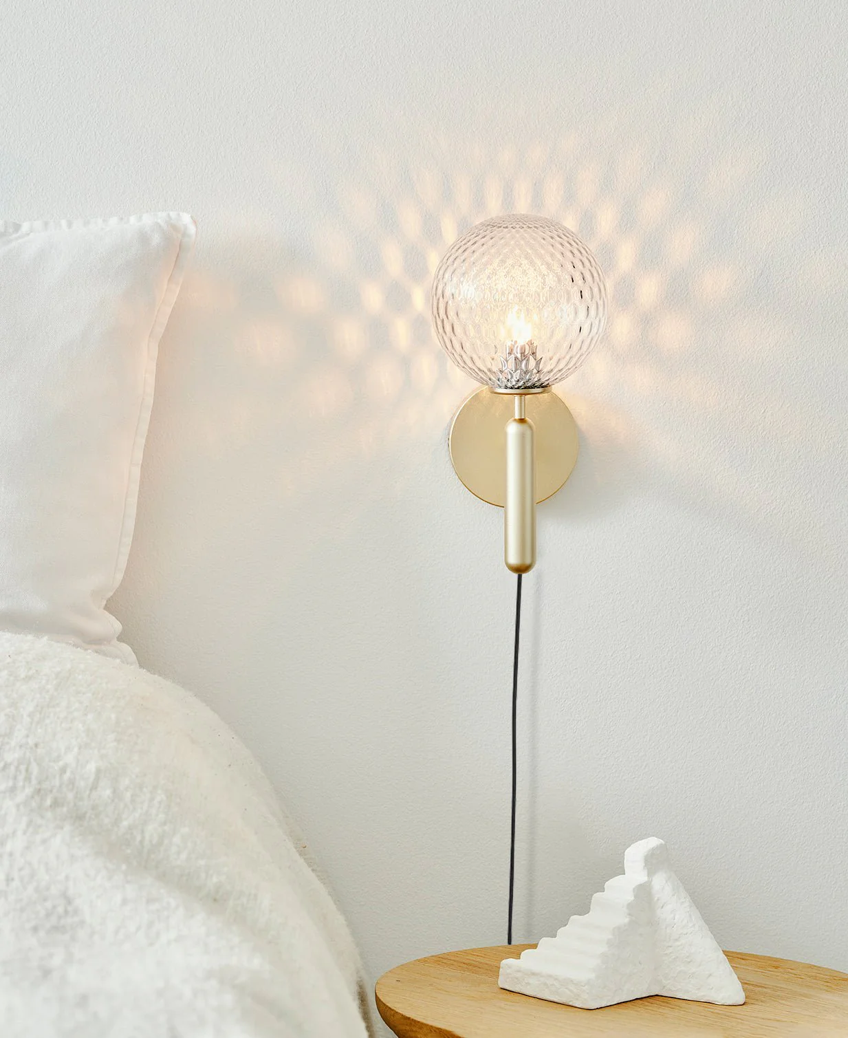 Nordica Plug-in Wall Lamp - Image 3
