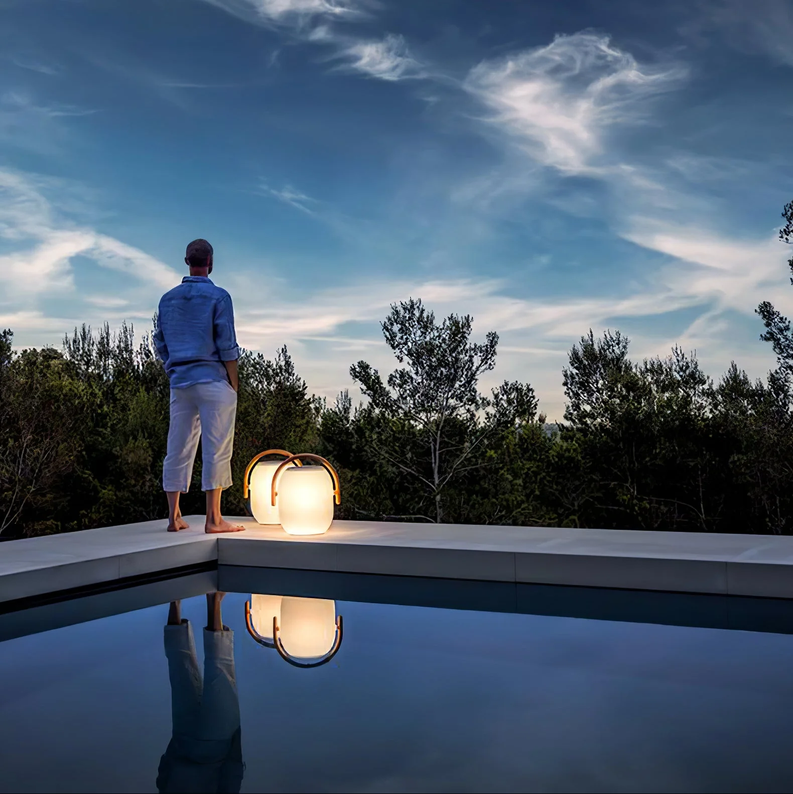 Noria Solar Outdoor Lantern Lamp - Image 4