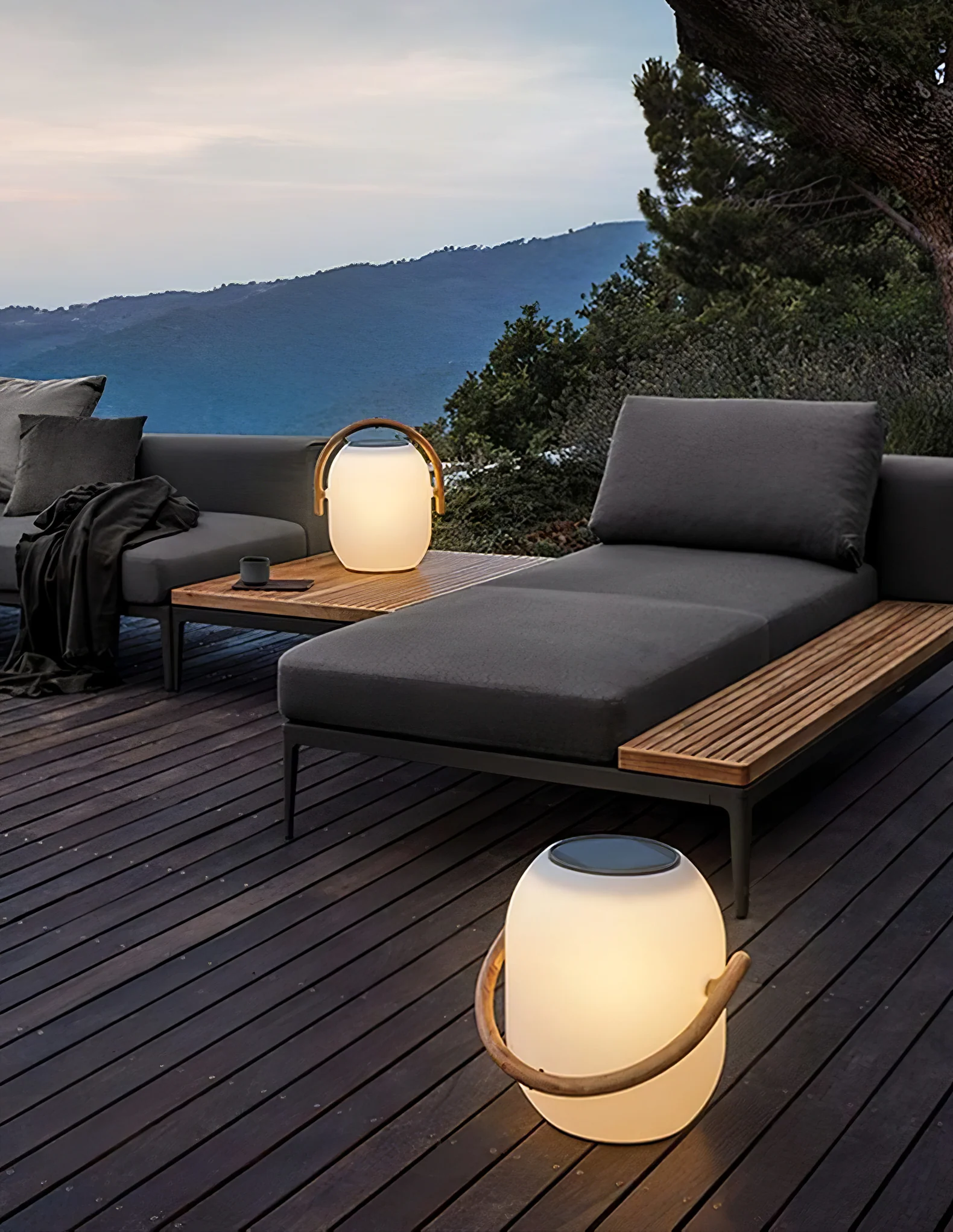 Noria Solar Outdoor Lantern Lamp - Image 7