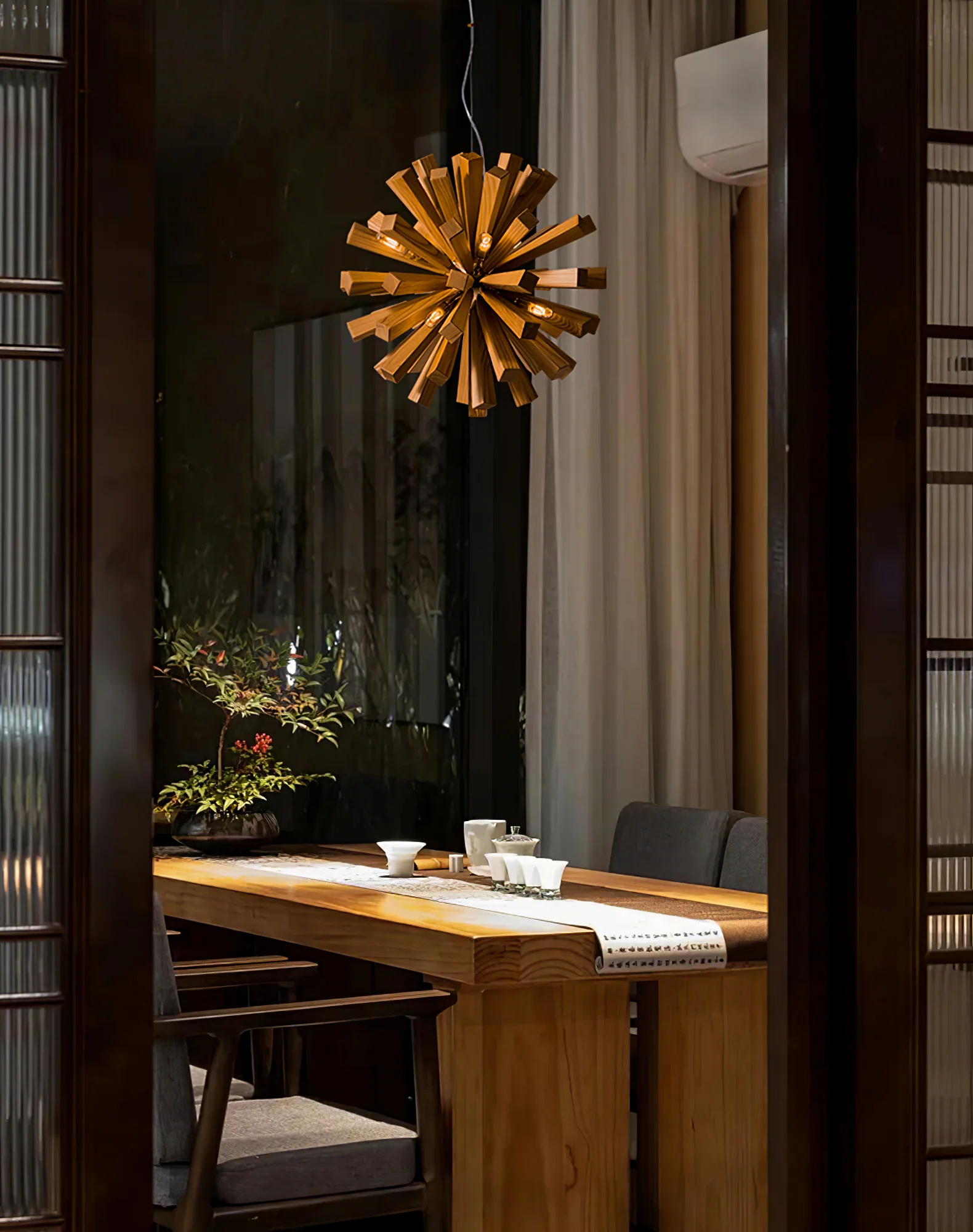 Nova Burst Chandelier - Image 10