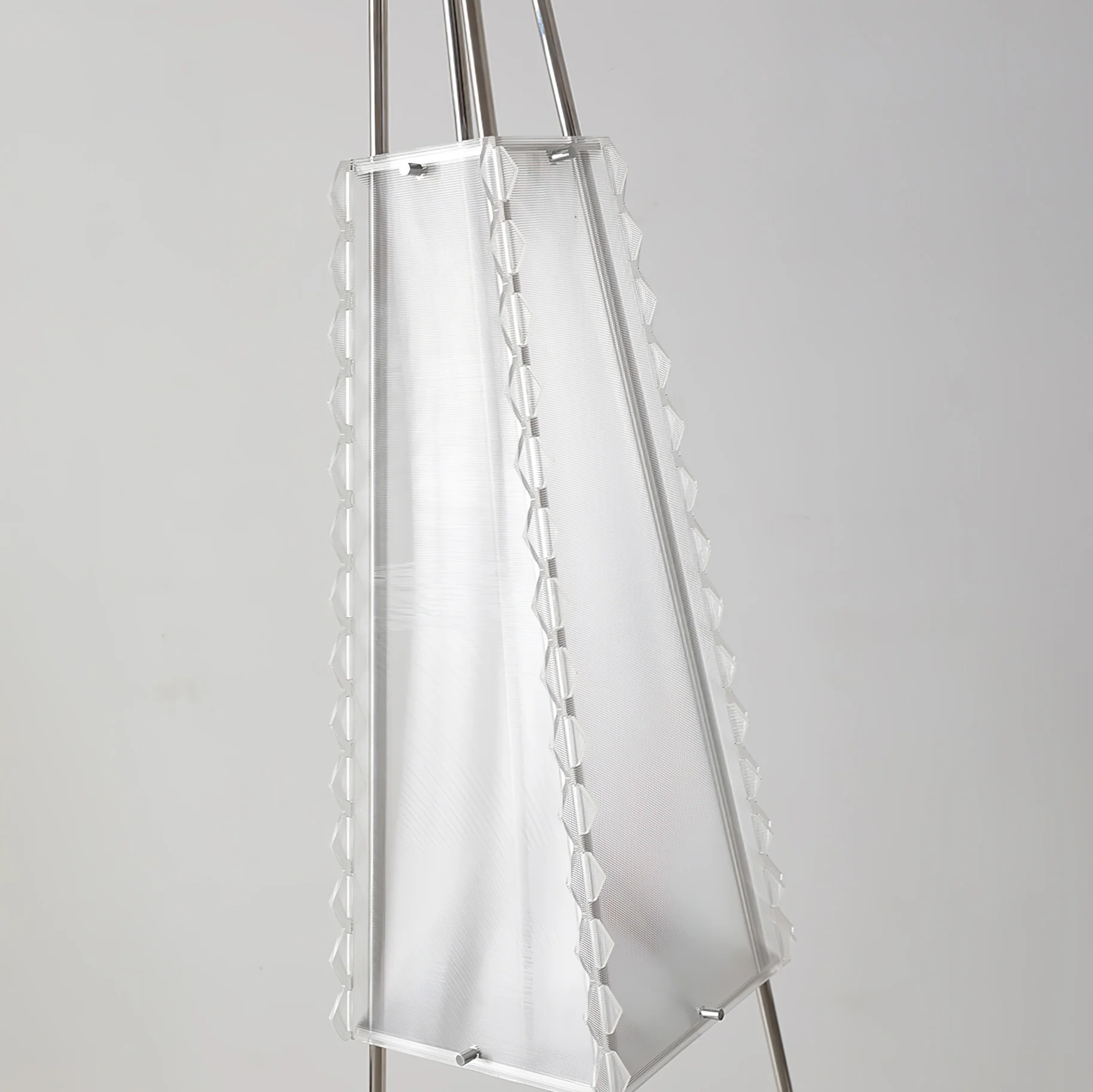 Obelisk Mesh Floor Lamp - Image 9