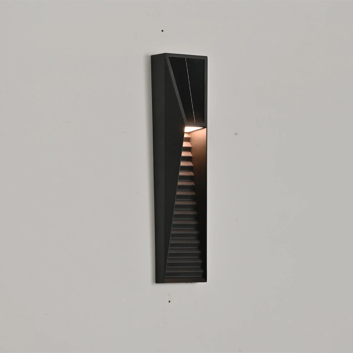 Obsidian Path Solar Outdoor Wall Light - Image 16