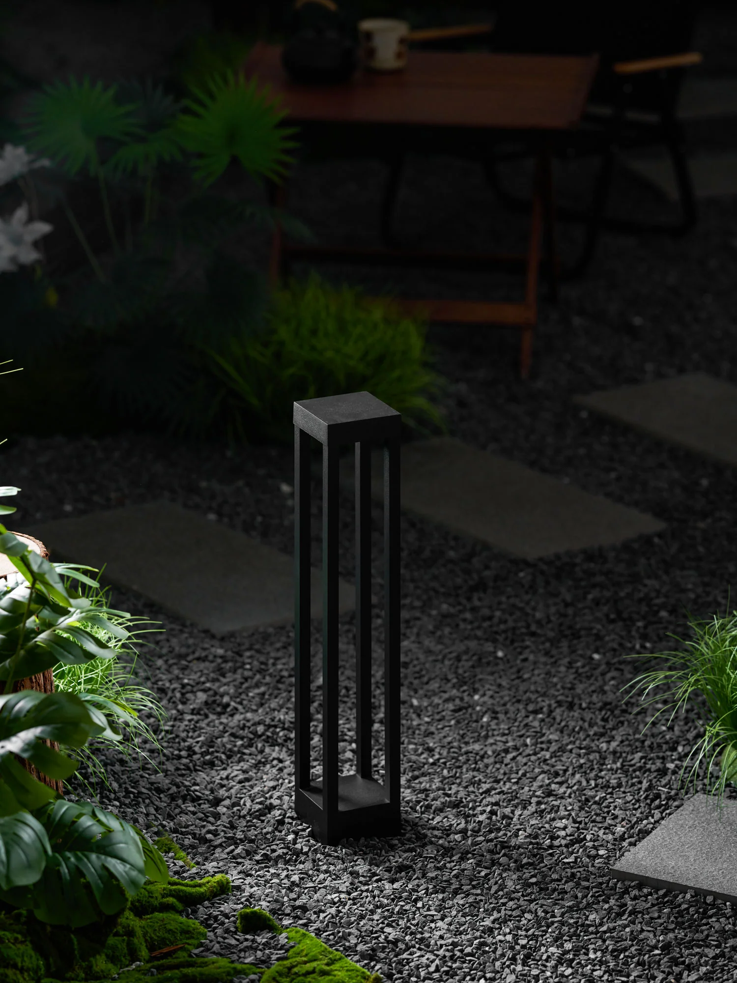 Obsidian Post Outdoor Light - Image 34