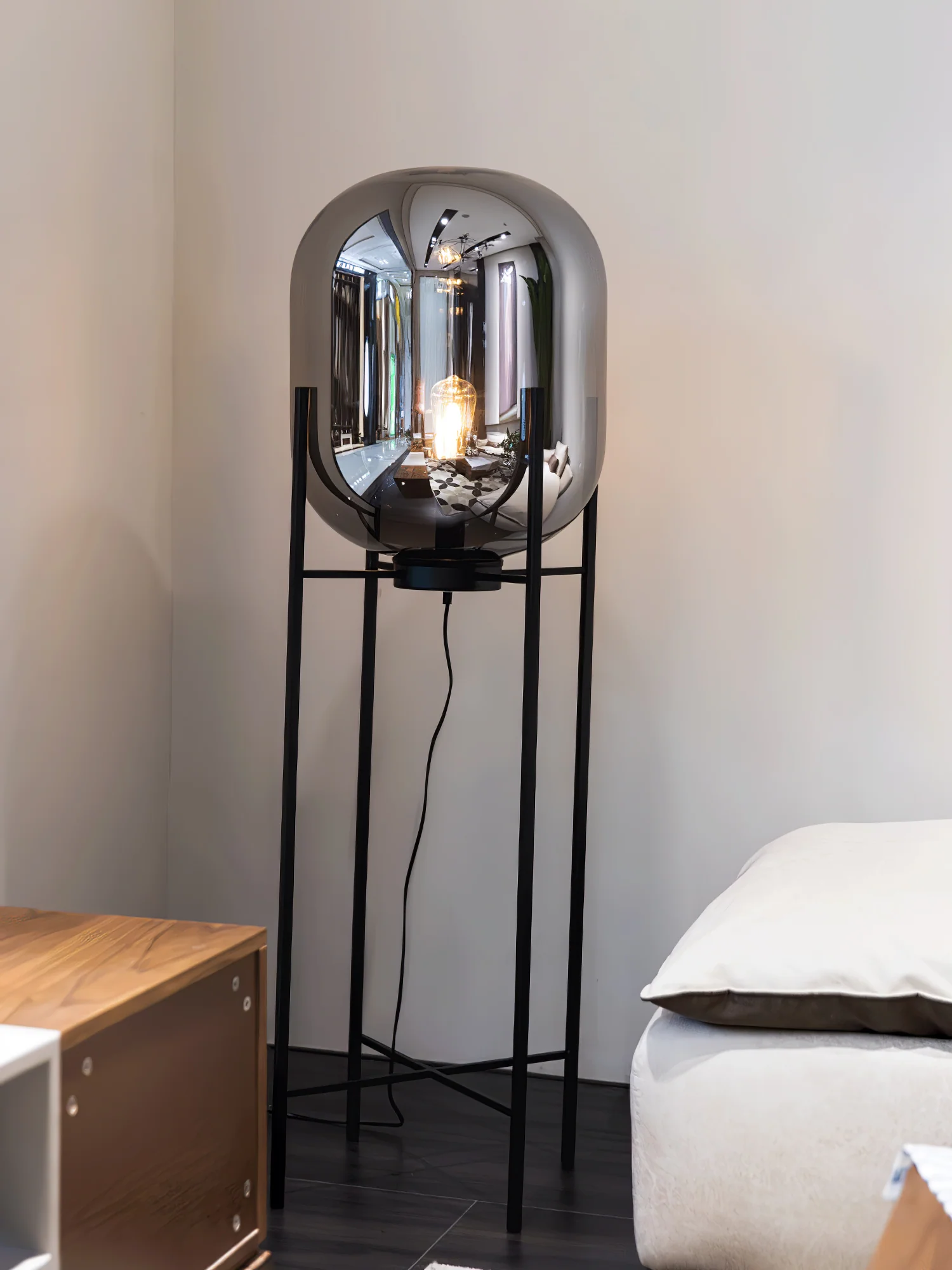 Oda Floor lamp - Image 99
