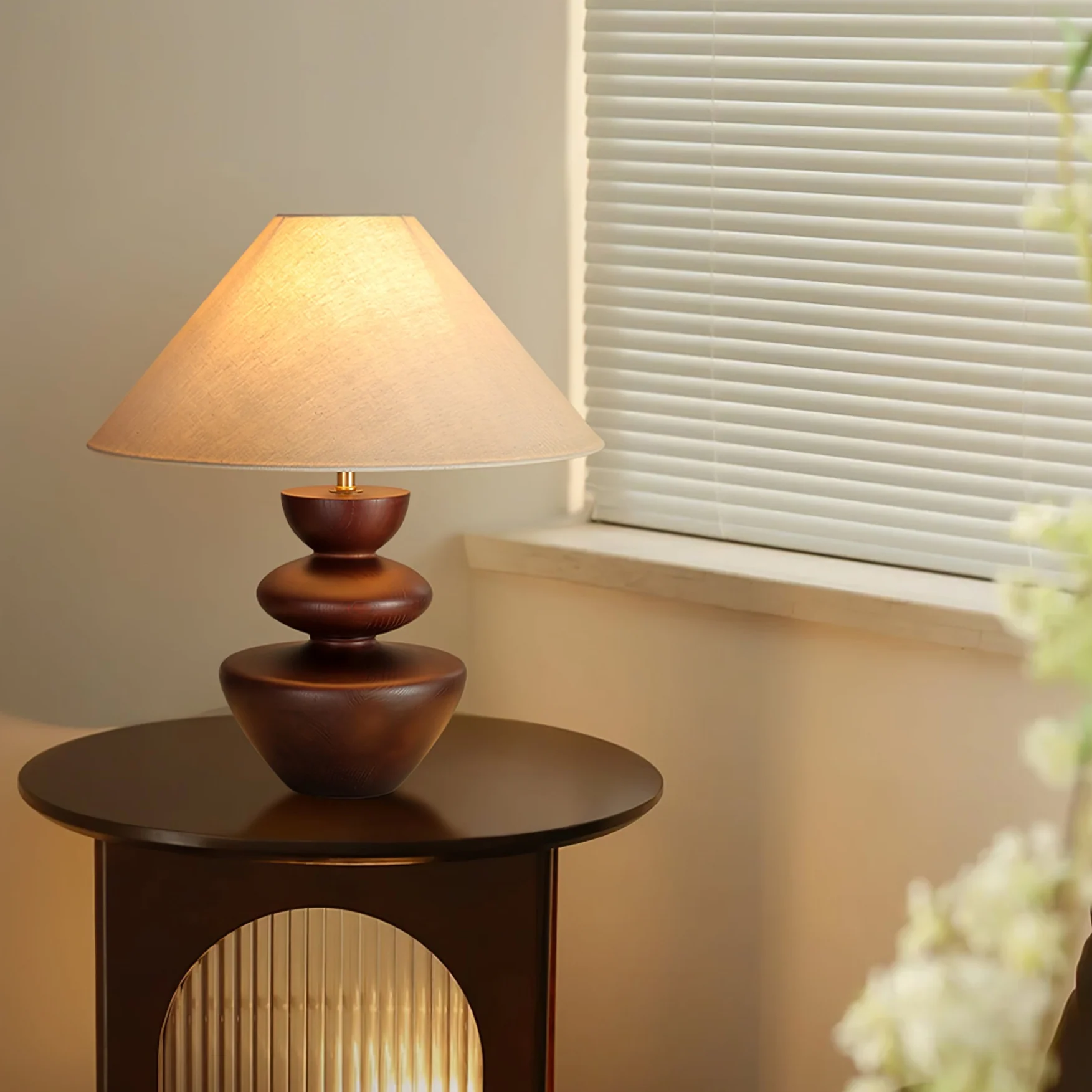 Ombra Totem Table Lamp - Image 12
