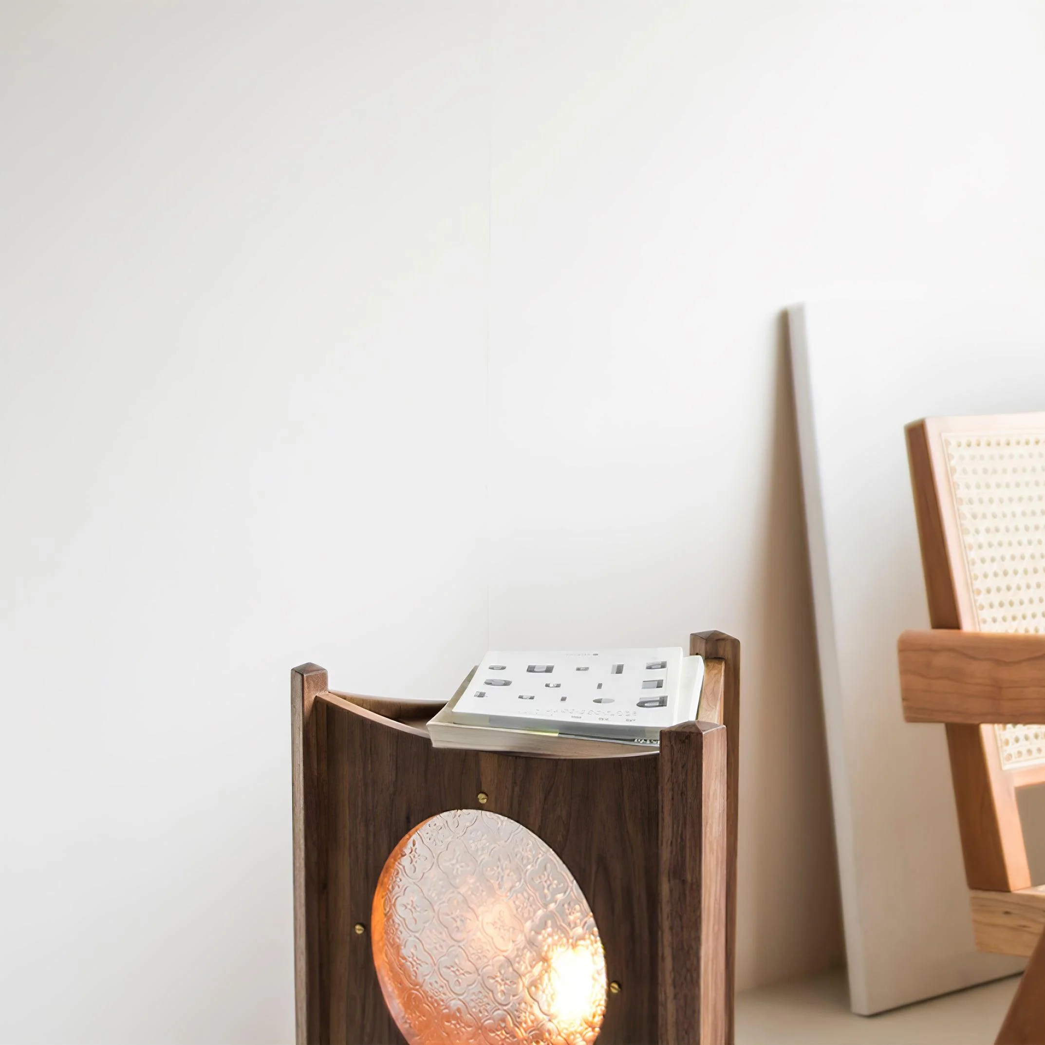 Orbis Mobile Table Lamp - Image 7