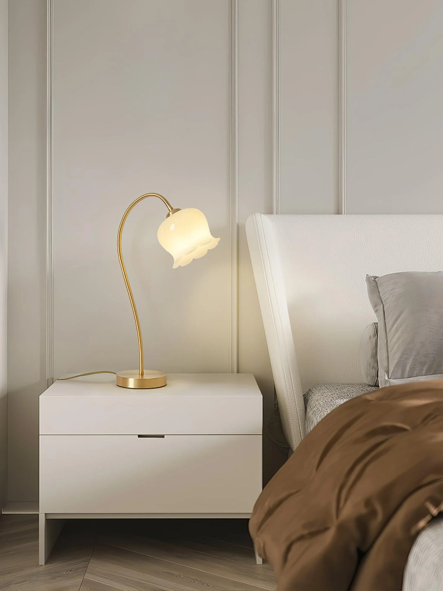Orchids Table Lamp - Image 18
