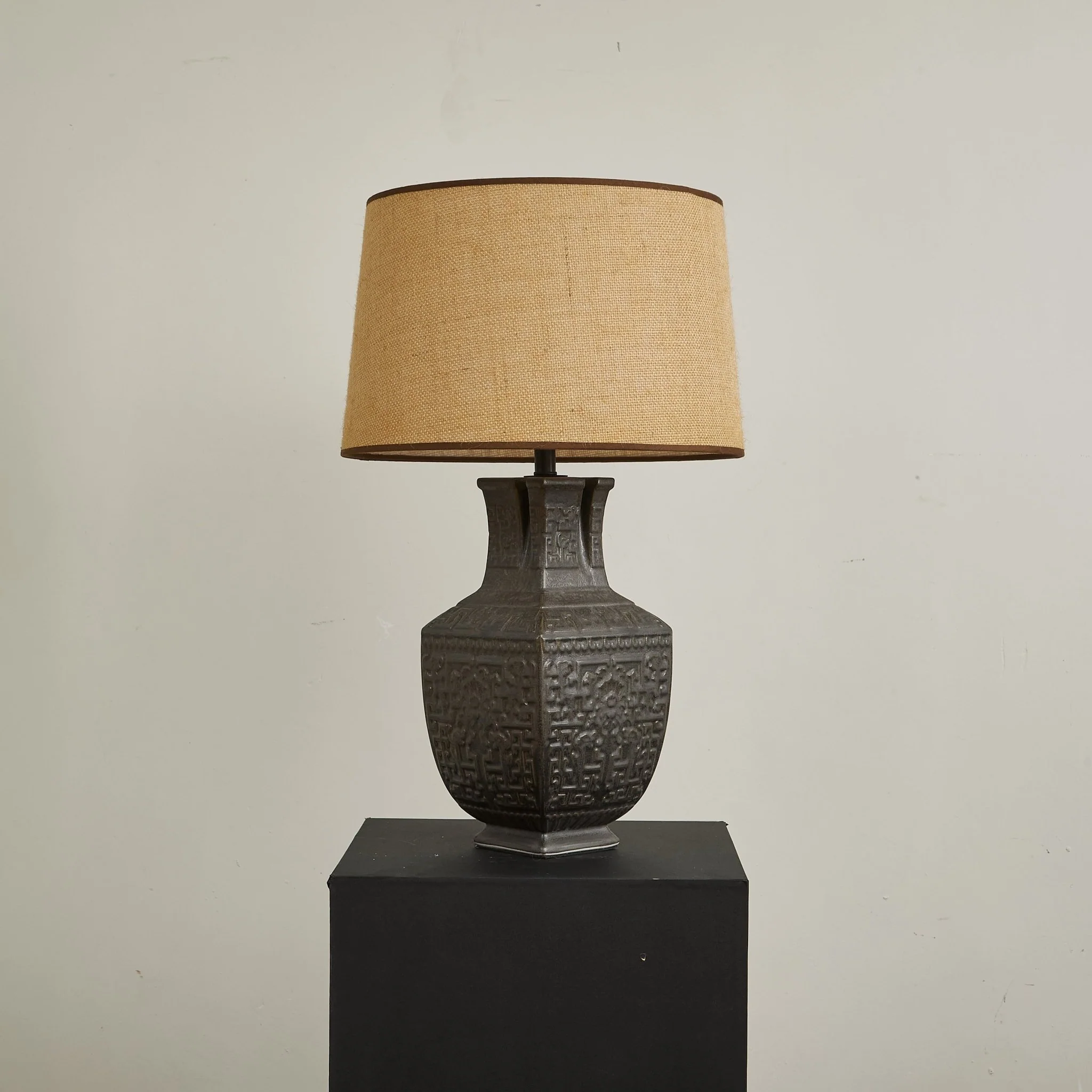 Orendi Table Lamp - Image 3