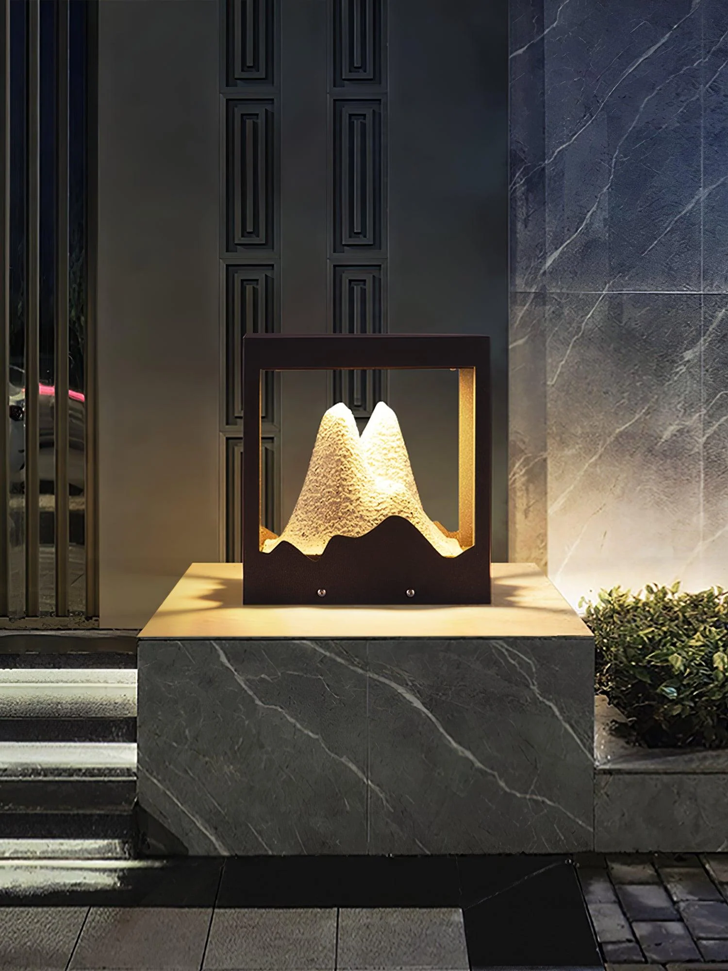 Orif Garden Outdoor Light - Image 3