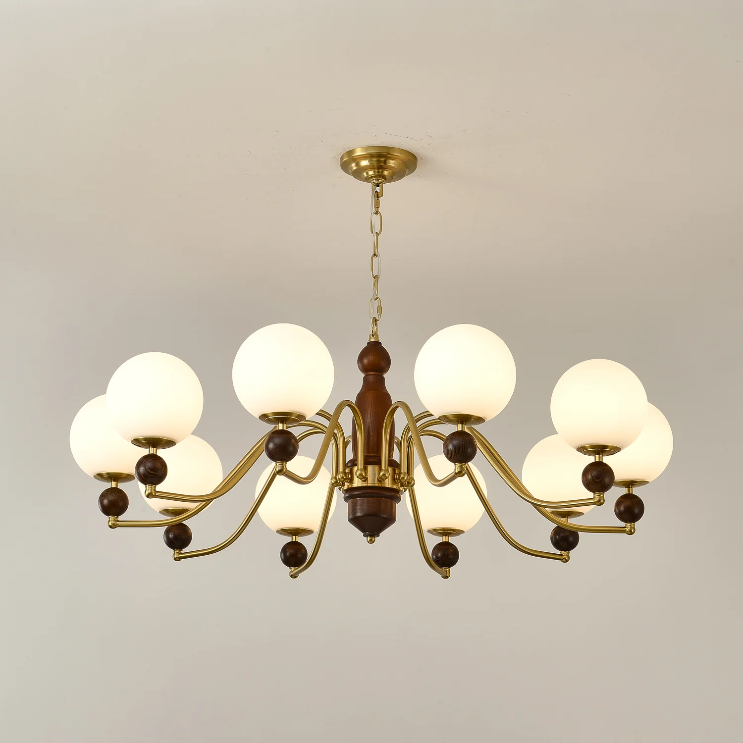 Ornate Heritage Chandelier - Image 25