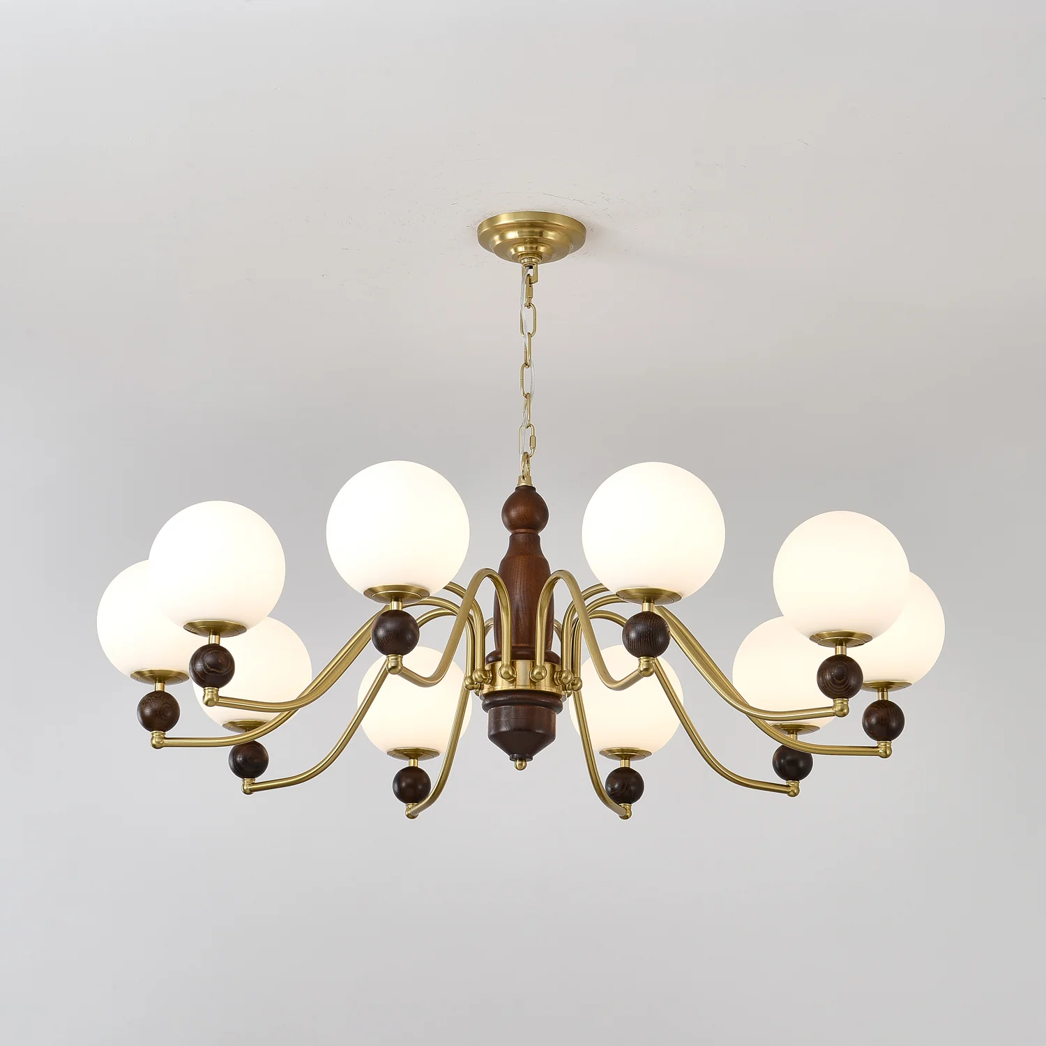 Ornate Heritage Chandelier - Image 26