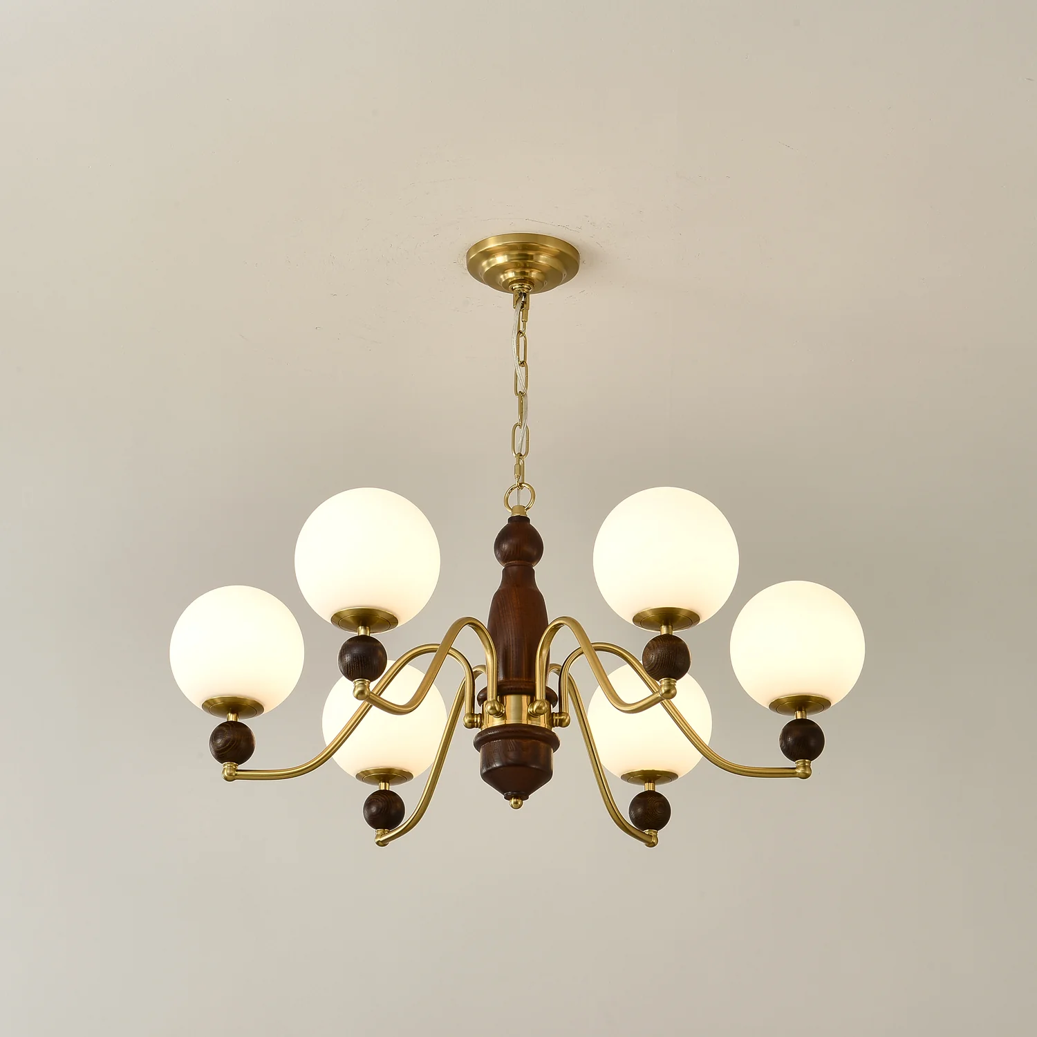 Ornate Heritage Chandelier - Image 27
