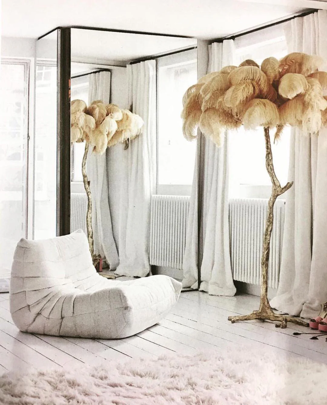 Ostrich Feather Brass Floor Lamp - Image 25