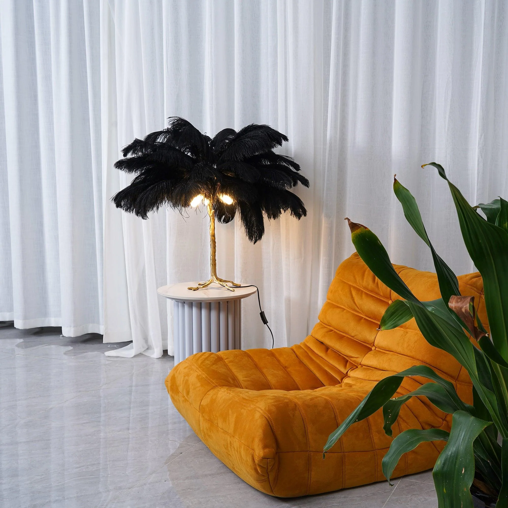 Ostrich Feather Table Lamp - Image 20