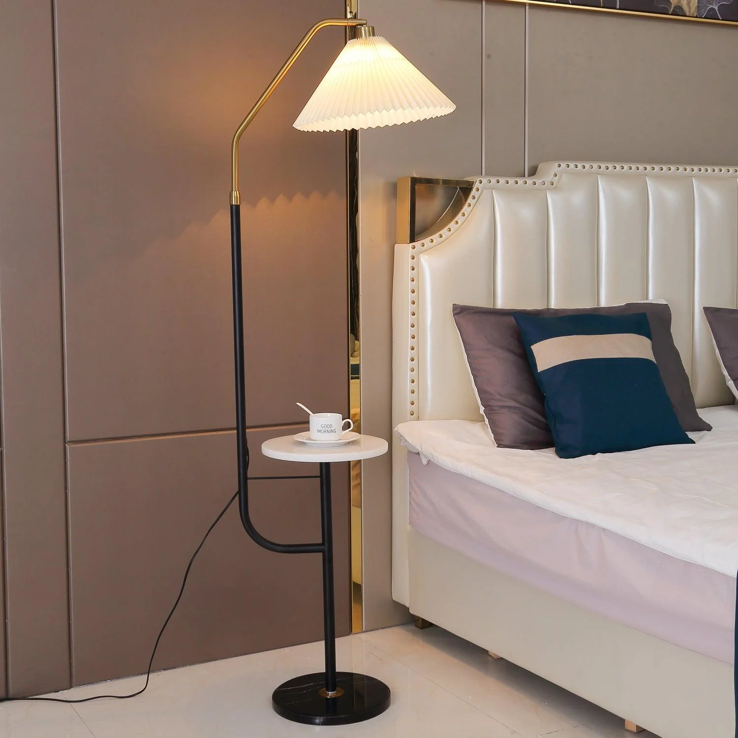 Ozz Floor Lamp - Image 30