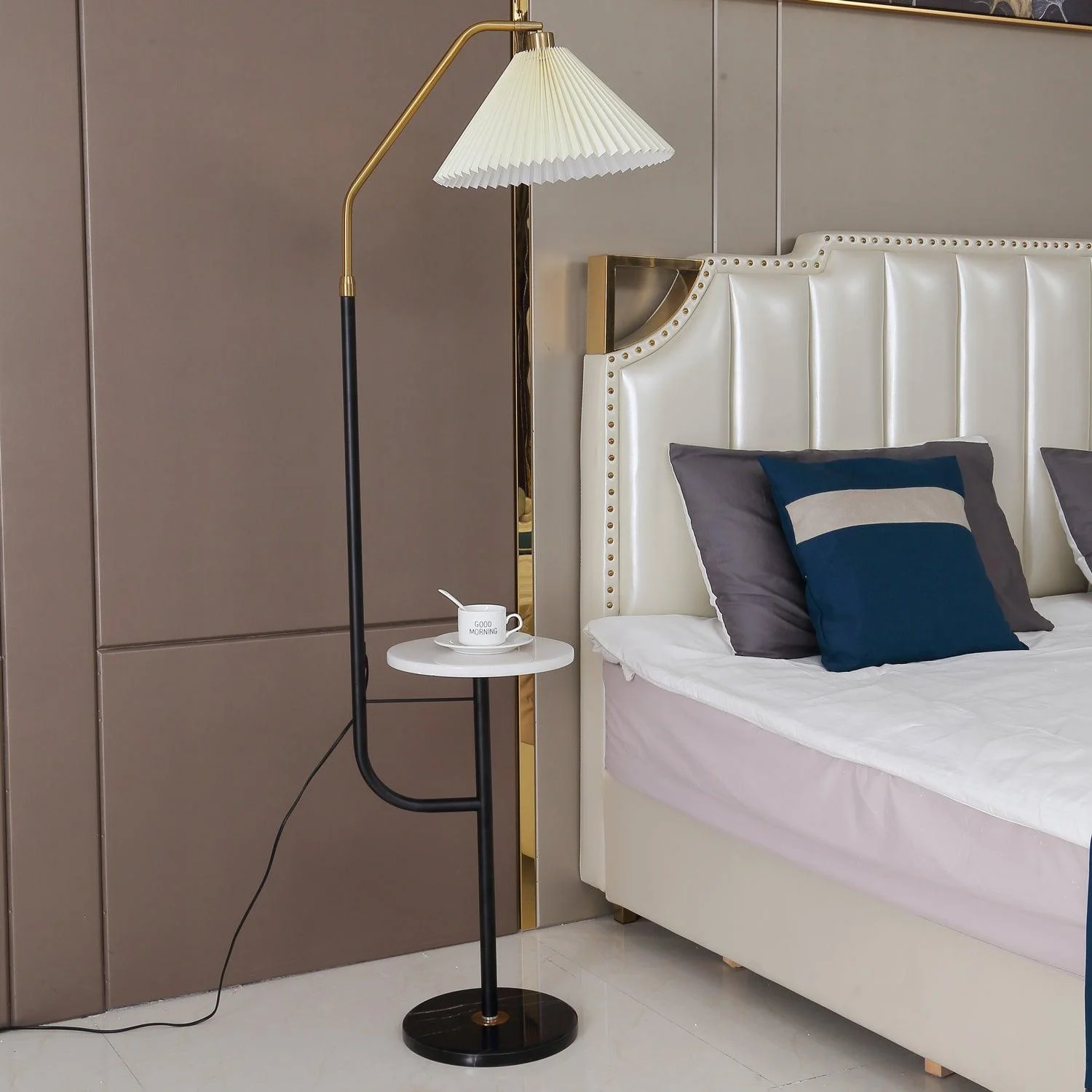 Ozz Floor Lamp - Image 31