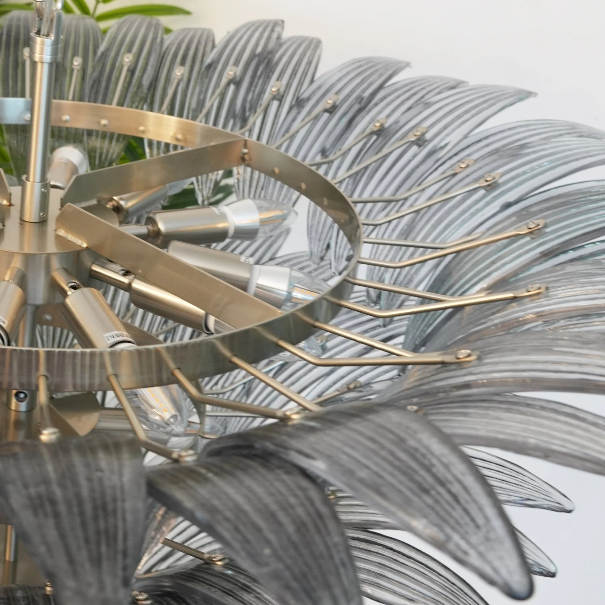 Palm Grove Murano Chandelier - Image 30