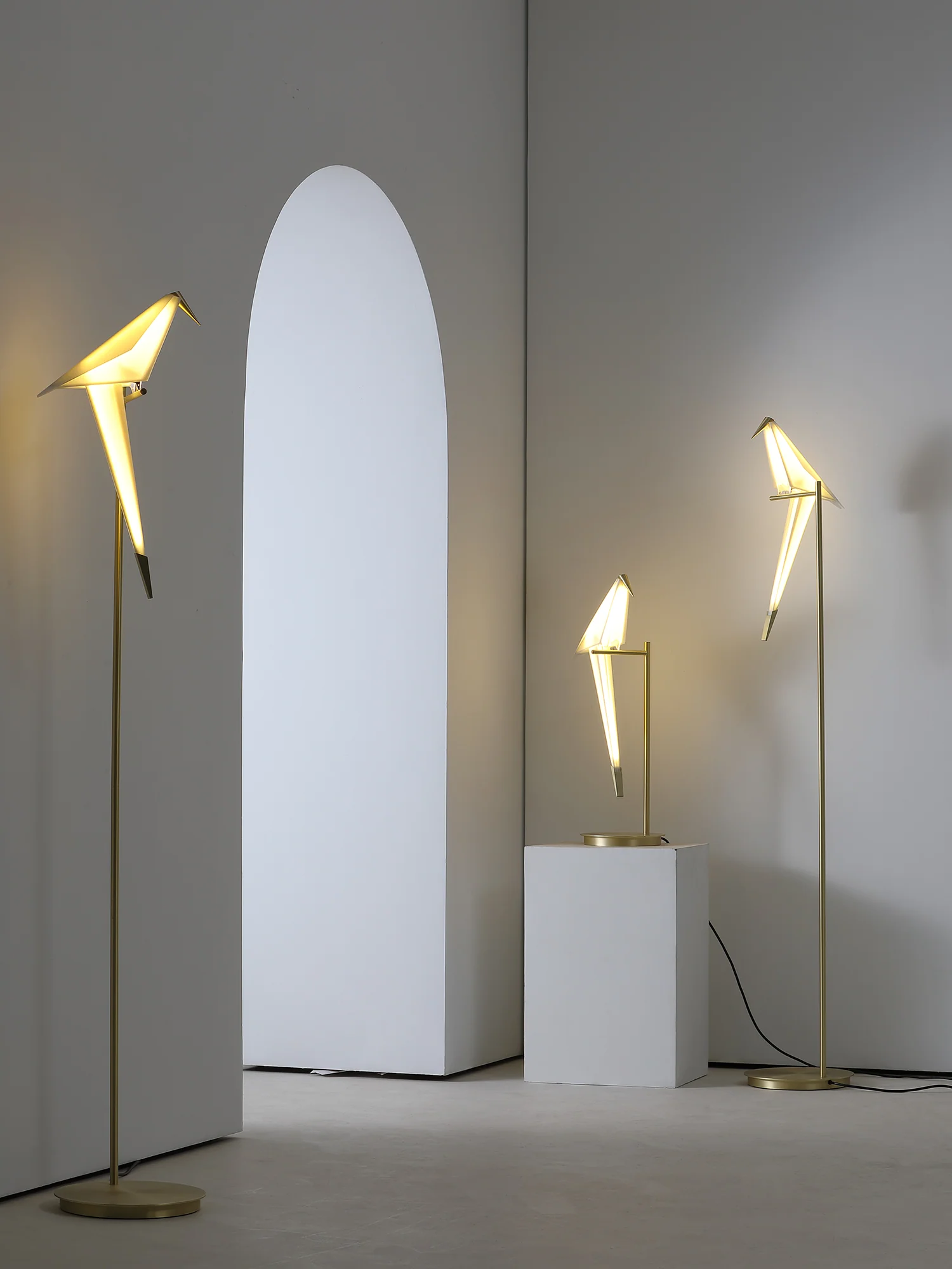 Paper Crane Bird Floor Lamp - Image 6