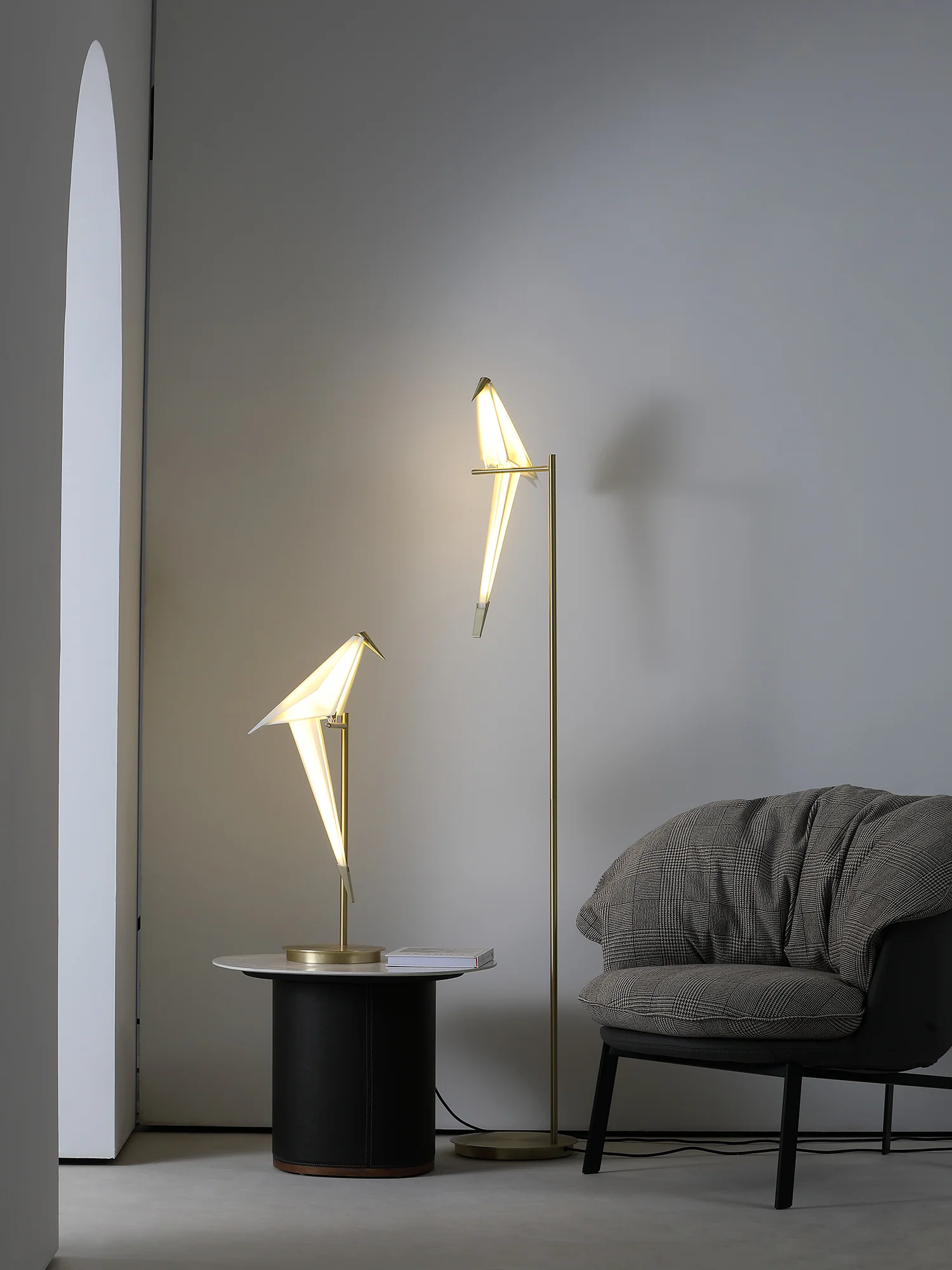 Paper Crane Bird Floor Lamp - Image 8