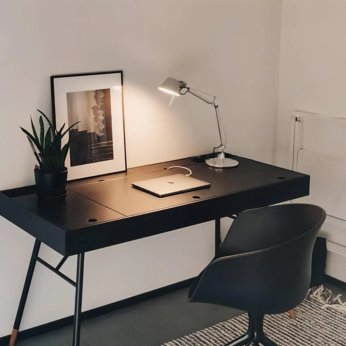 Parete Table Lamp - Image 4