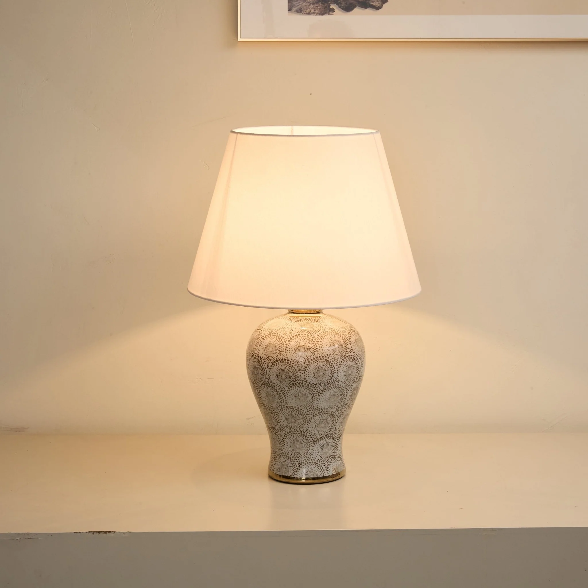 Patterned Ceramic Vase Table Lamp - Image 3