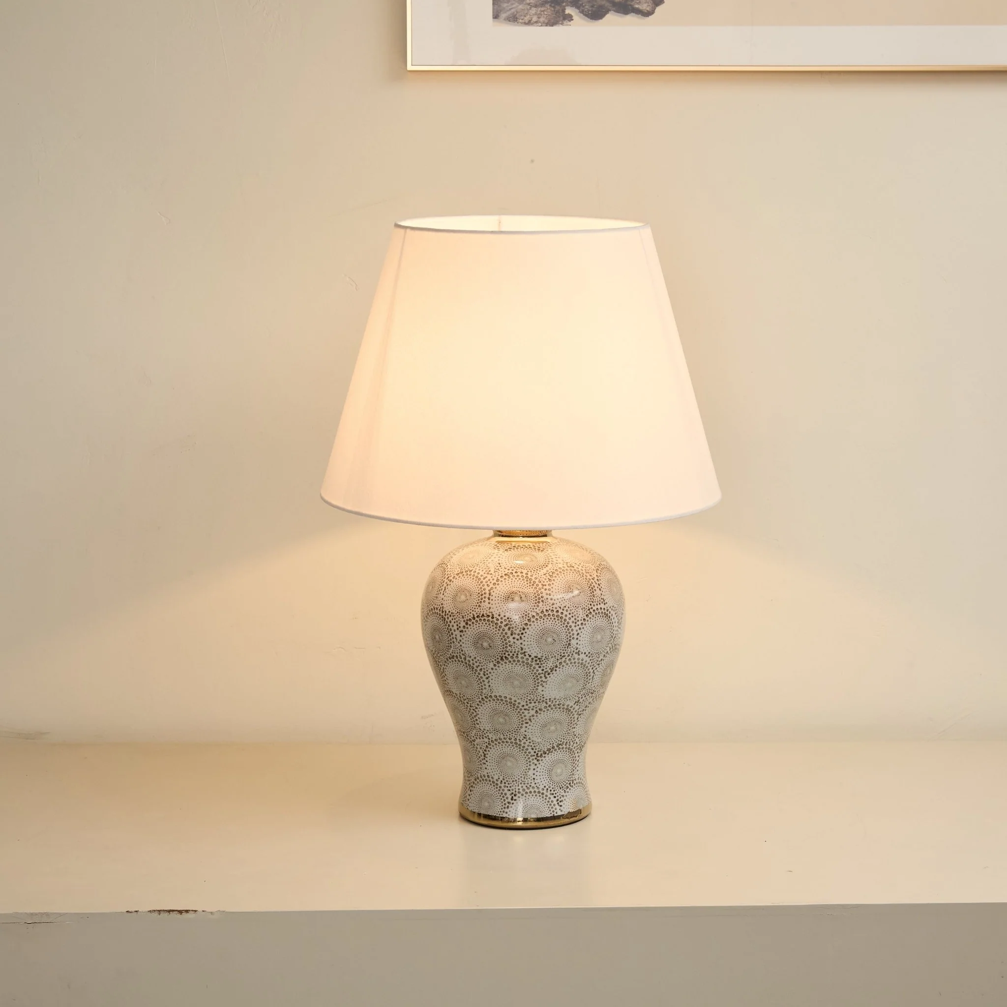 Patterned Ceramic Vase Table Lamp - Image 4