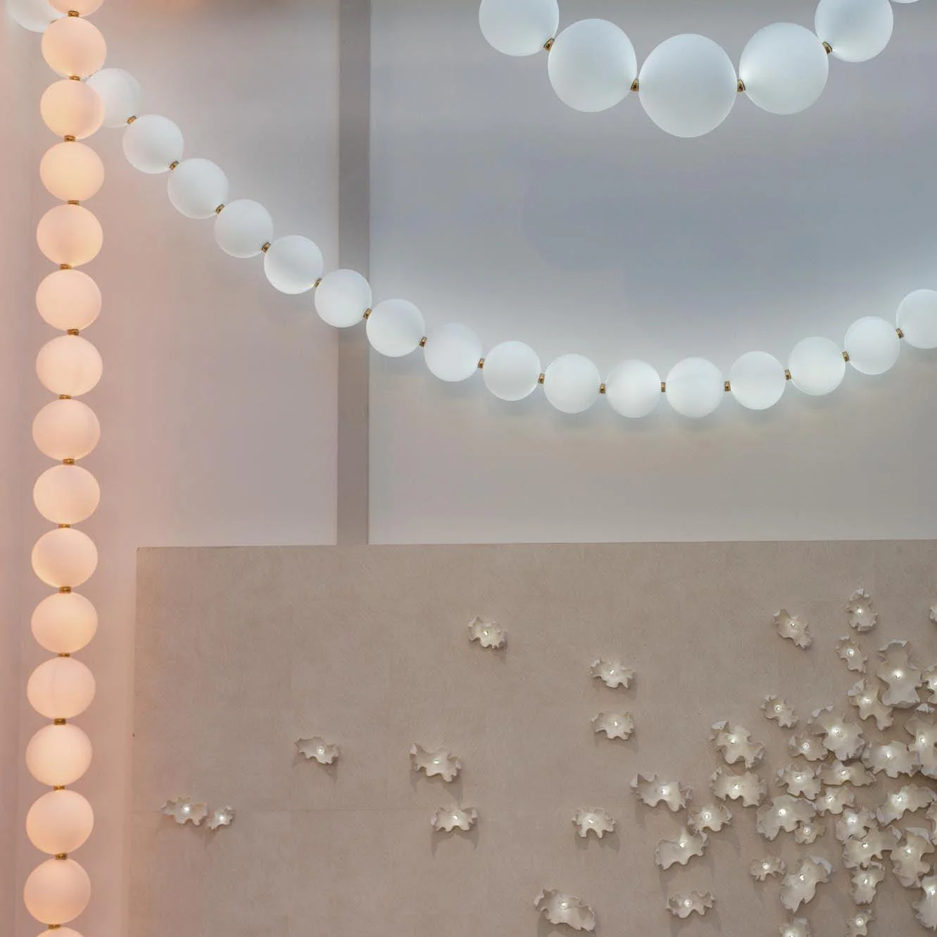 Pearl Necklace Balls Chandelier - Image 61