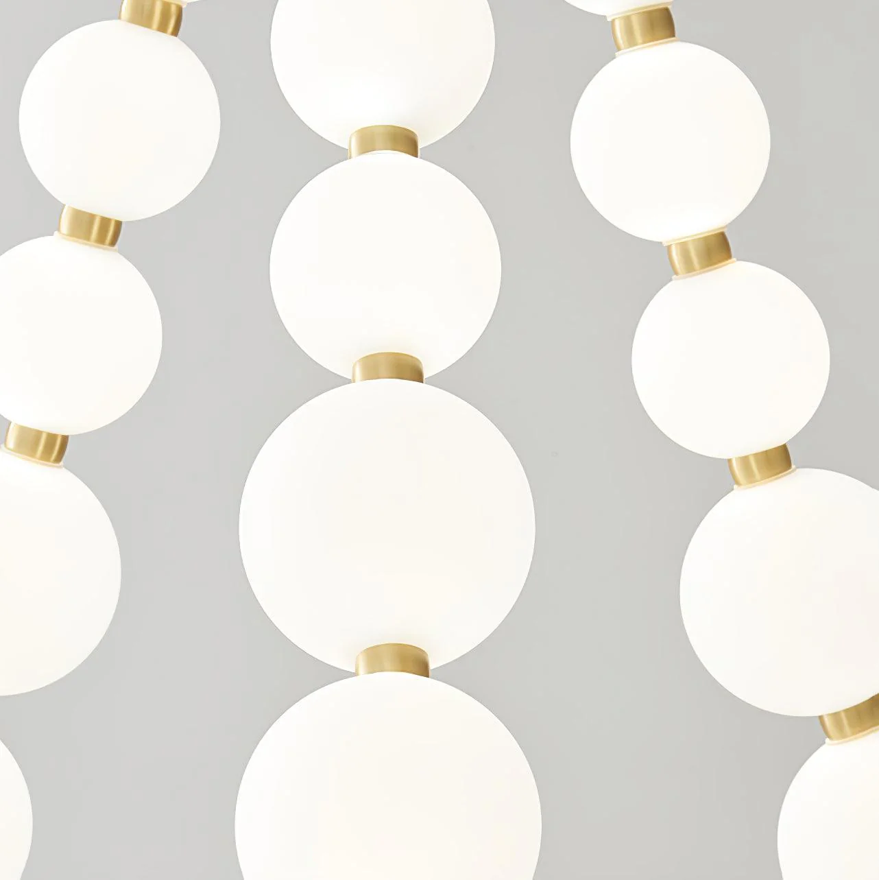 Acrylic Pearl Necklace Chandelier - Image 26