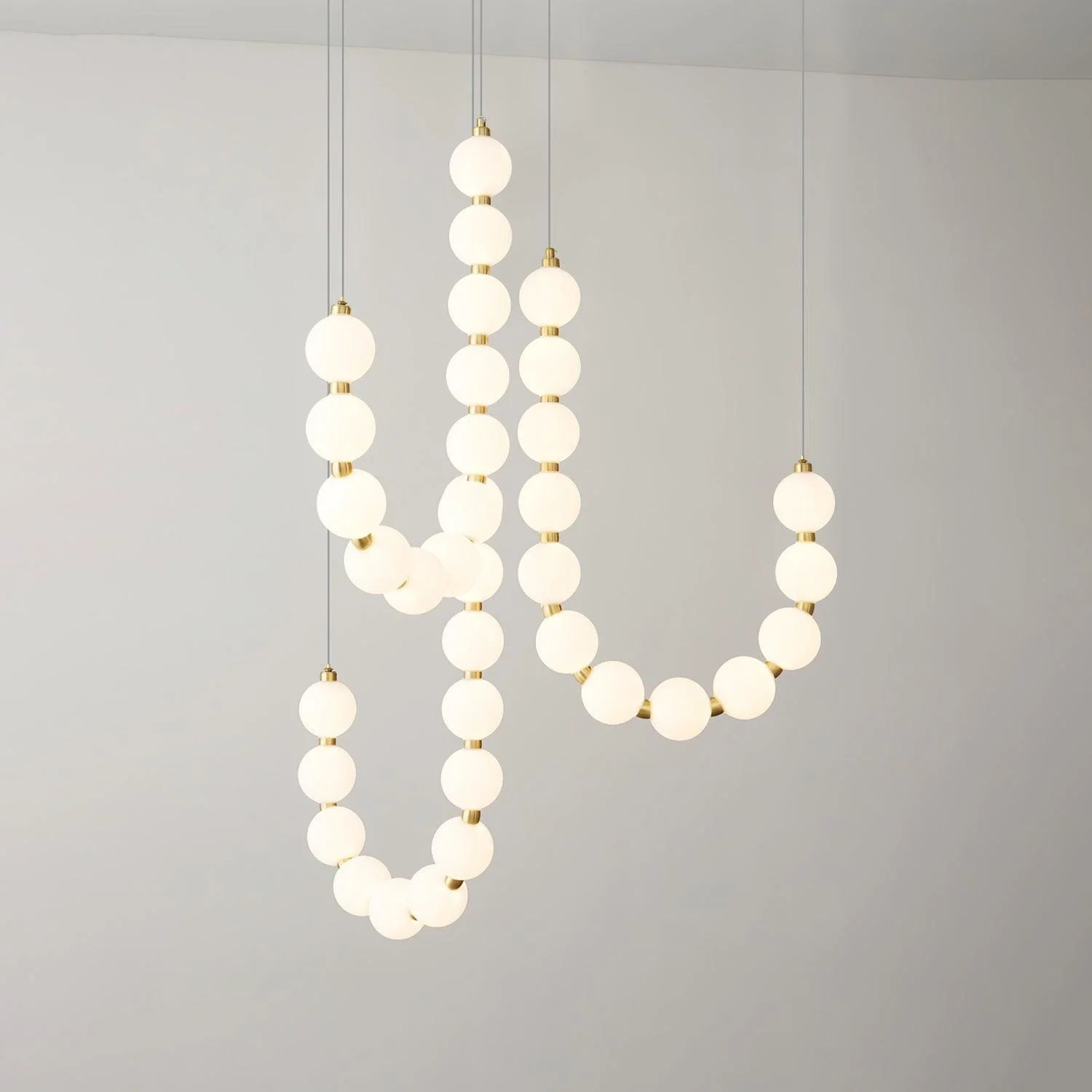 Acrylic Pearl Necklace Chandelier - Image 28