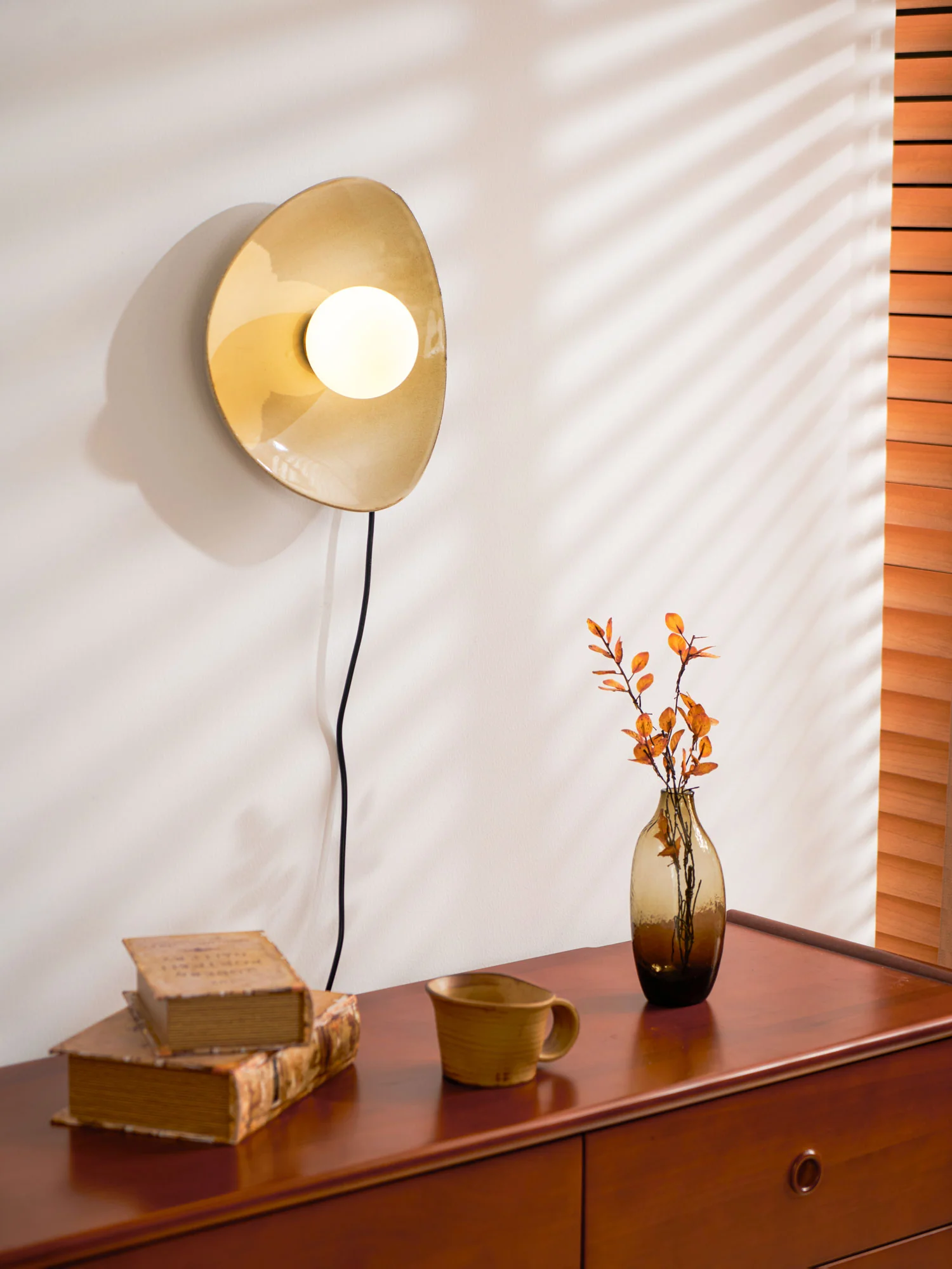 Pebble Disc Plug-in Wall Light - Image 17