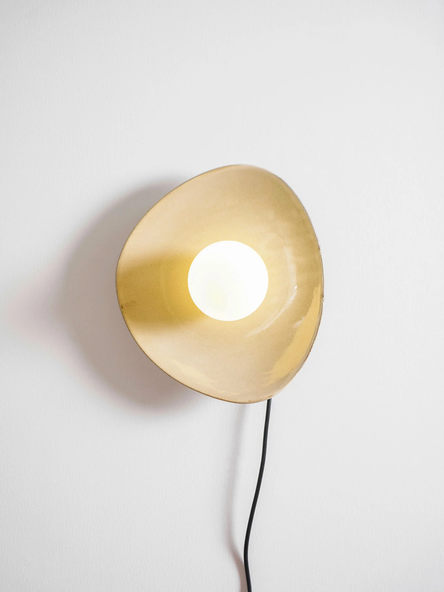 Pebble Disc Plug-in Wall Light - Image 22