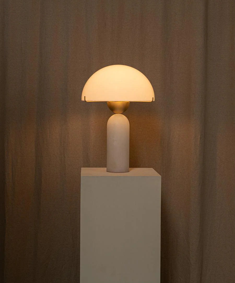 Peono Alabaster Table Lamp - Image 24