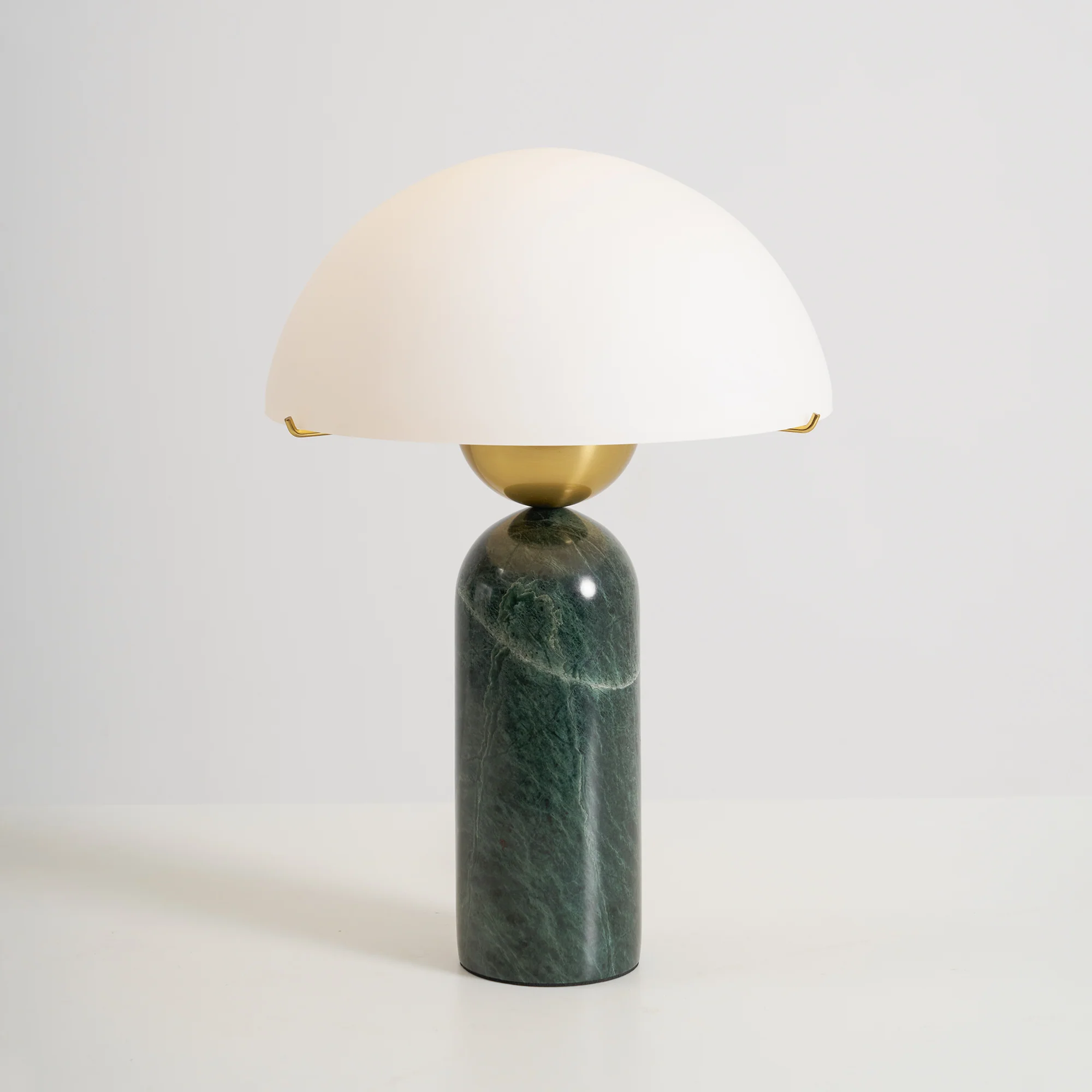 Peono Alabaster Table Lamp - Image 36
