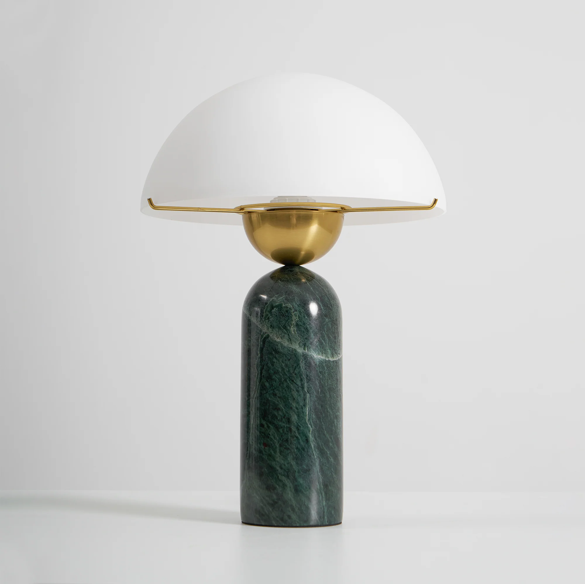 Peono Alabaster Table Lamp - Image 37