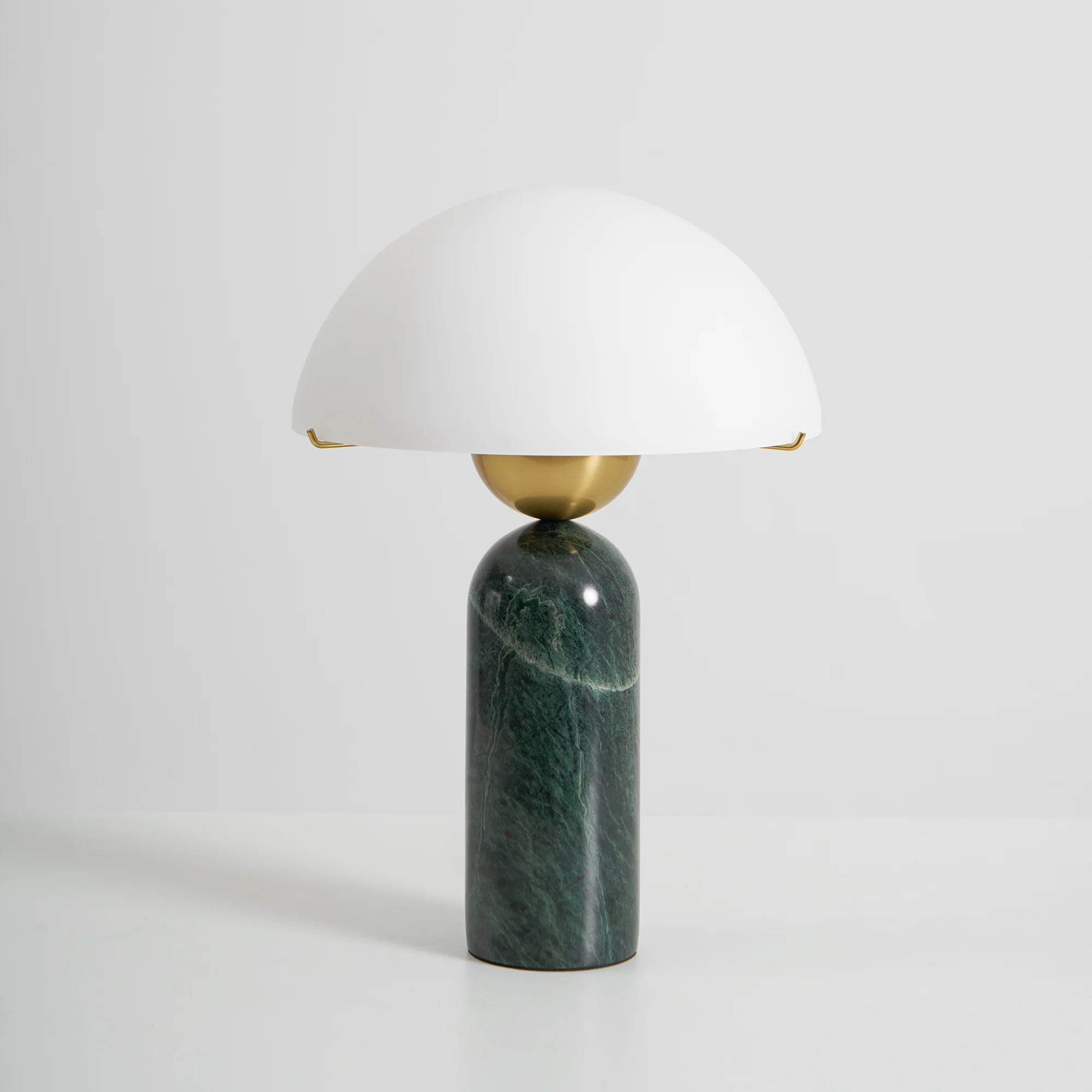 Peono Alabaster Table Lamp - Image 40