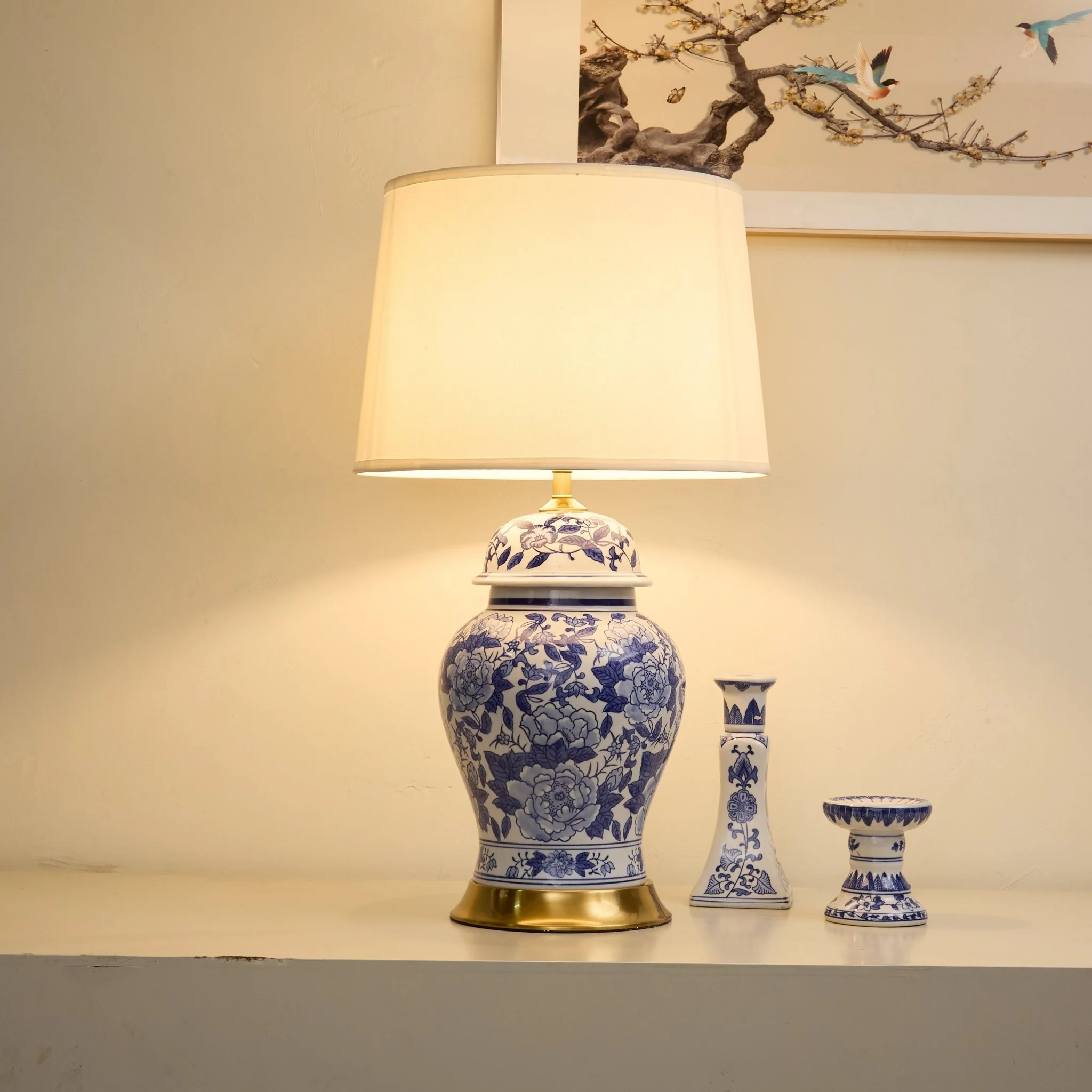 Peony Jar Table Lamp - Image 2