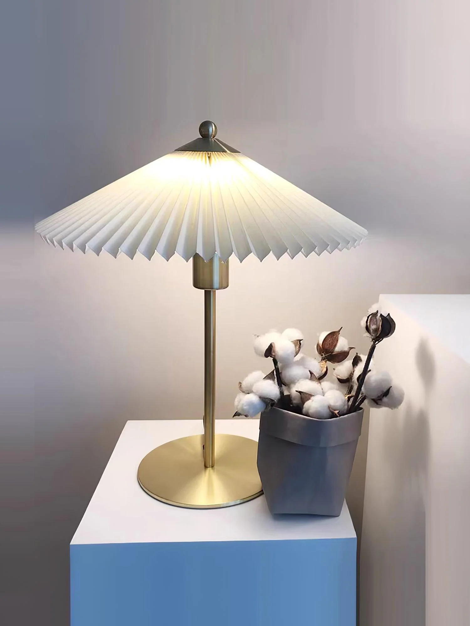 Perla Pleated Table Lamp - Image 14