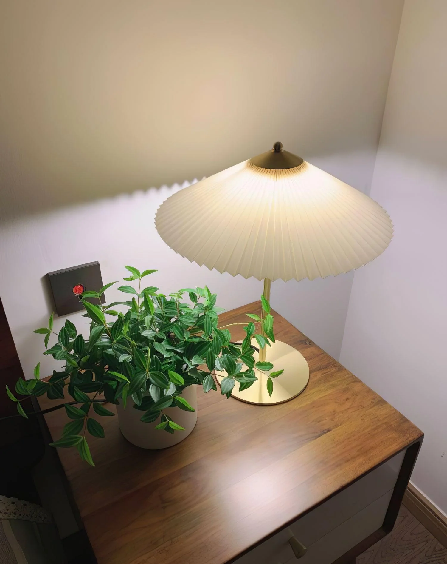 Perla Pleated Table Lamp - Image 22