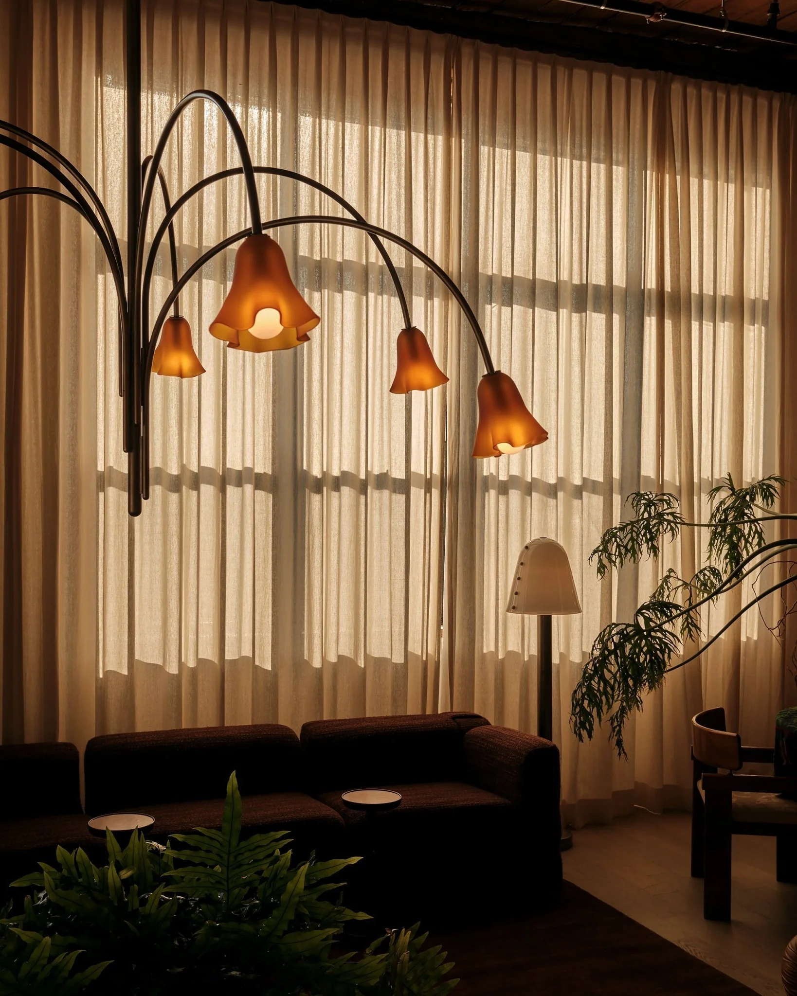 Petalia Blossom Chandelier - Image 37