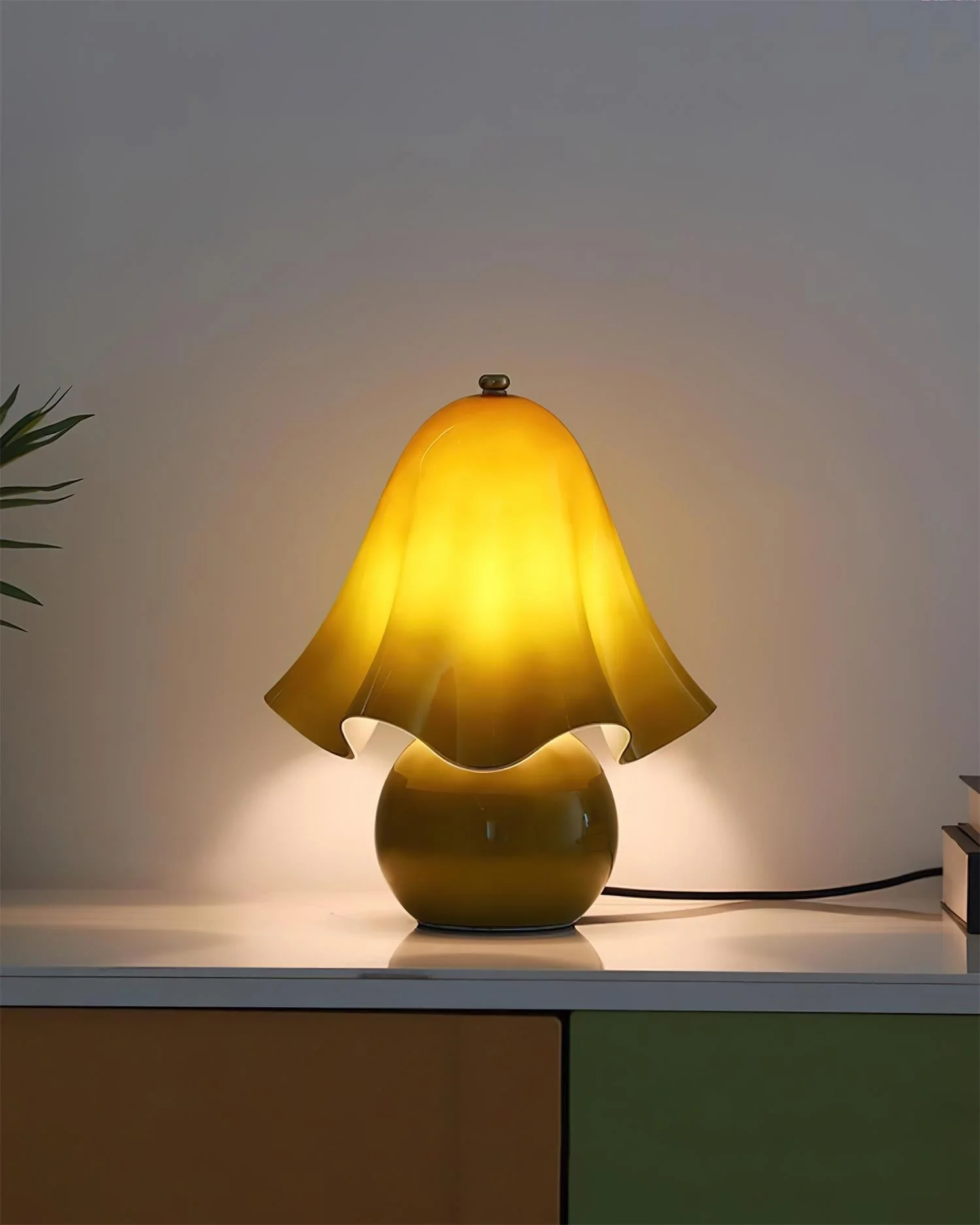 Petalia Table Light - Image 27