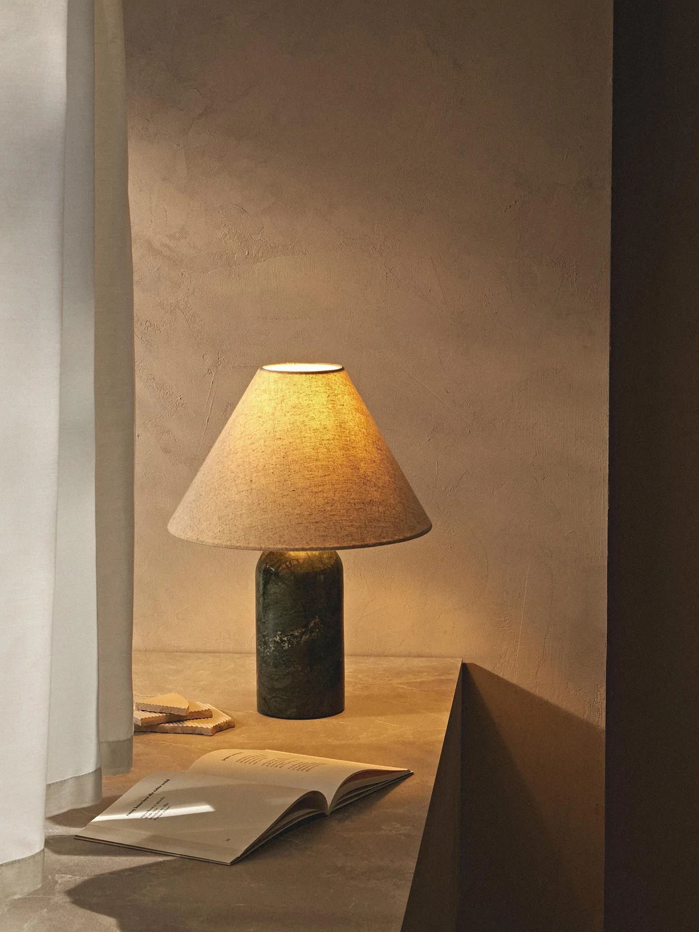Petra Marble Table Lamp - Image 4